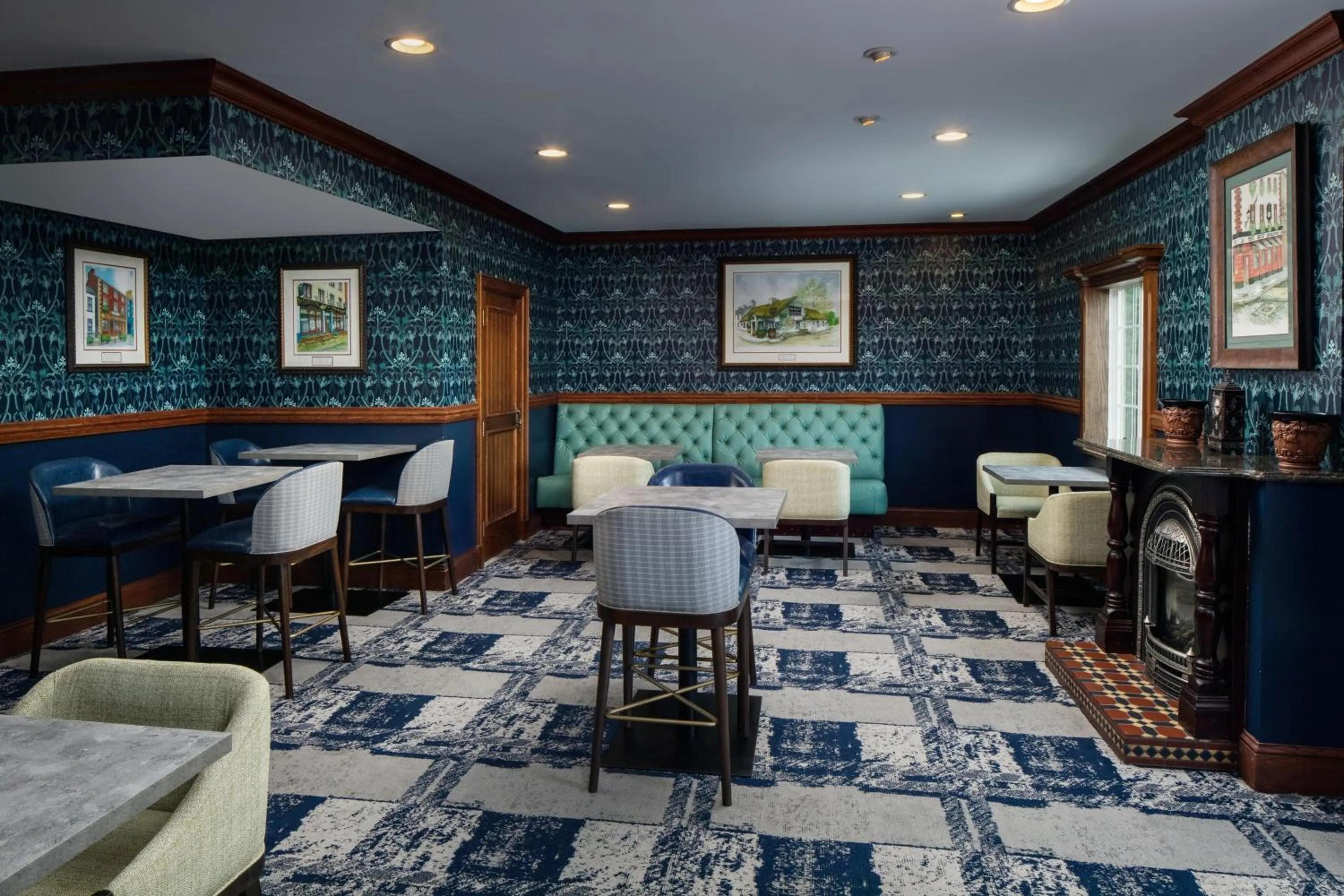 Meeting/conference room in Irish Cottage Inn & Suites