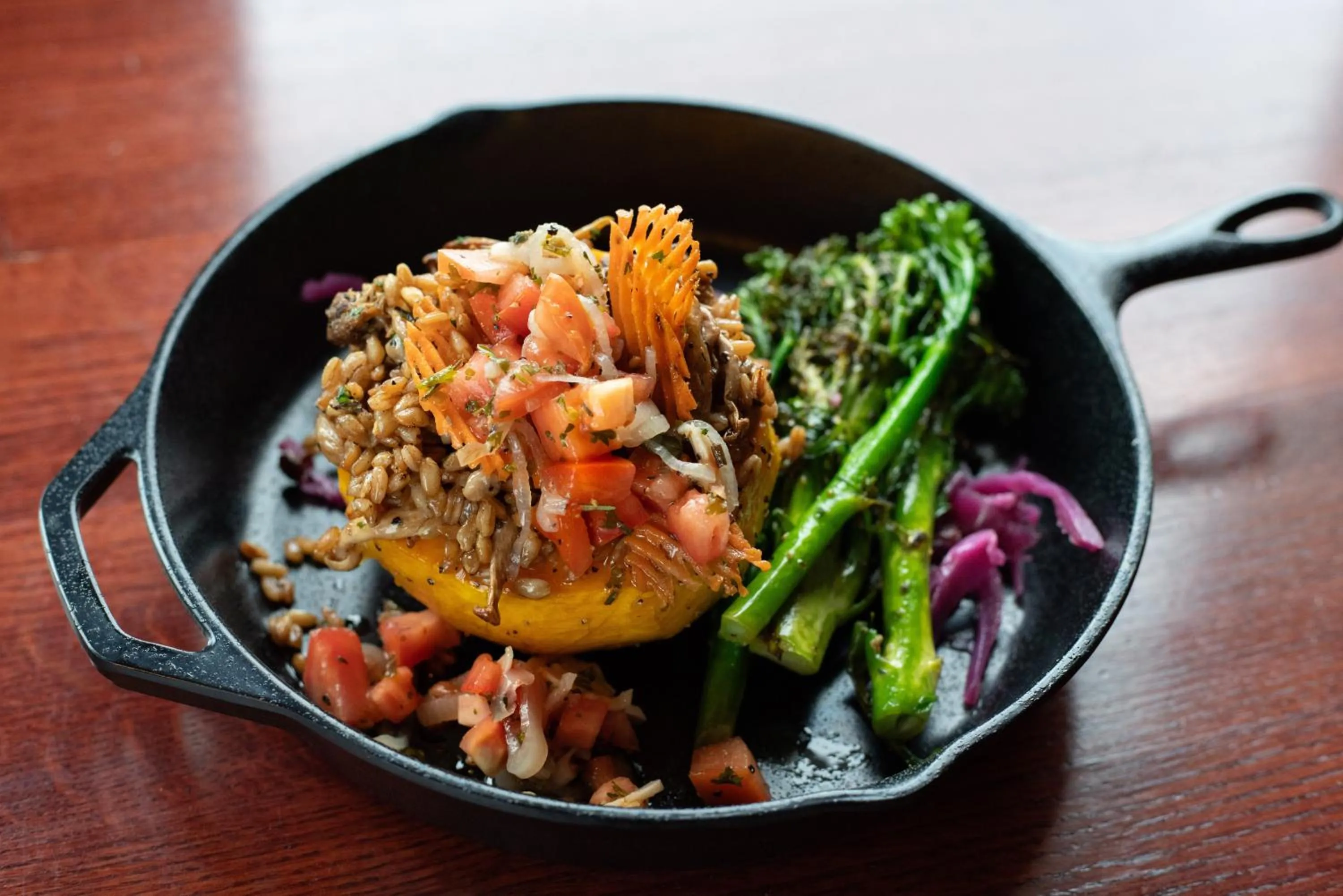 Restaurant/places to eat in Irish Cottage Inn & Suites