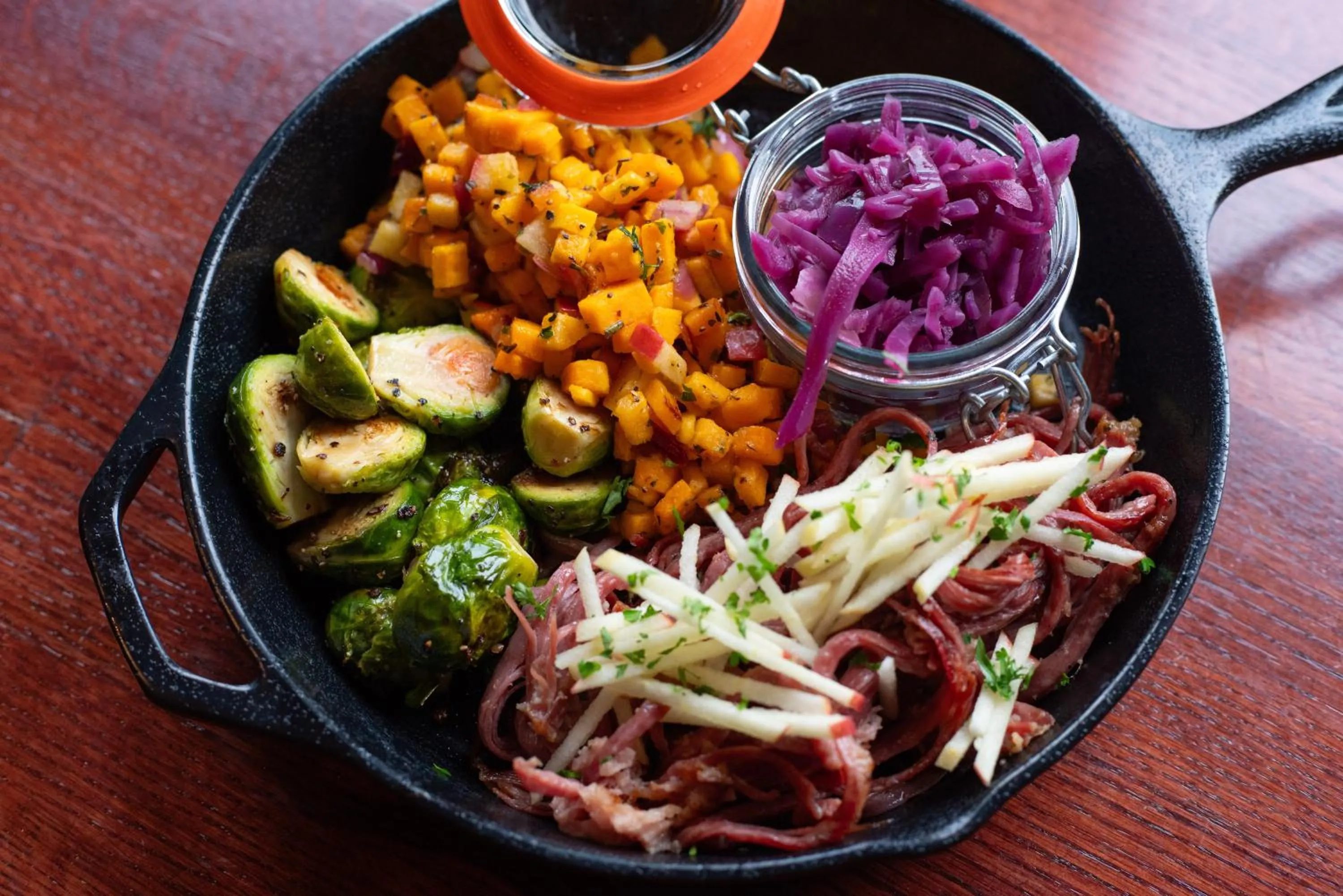 Restaurant/places to eat in Irish Cottage Inn & Suites