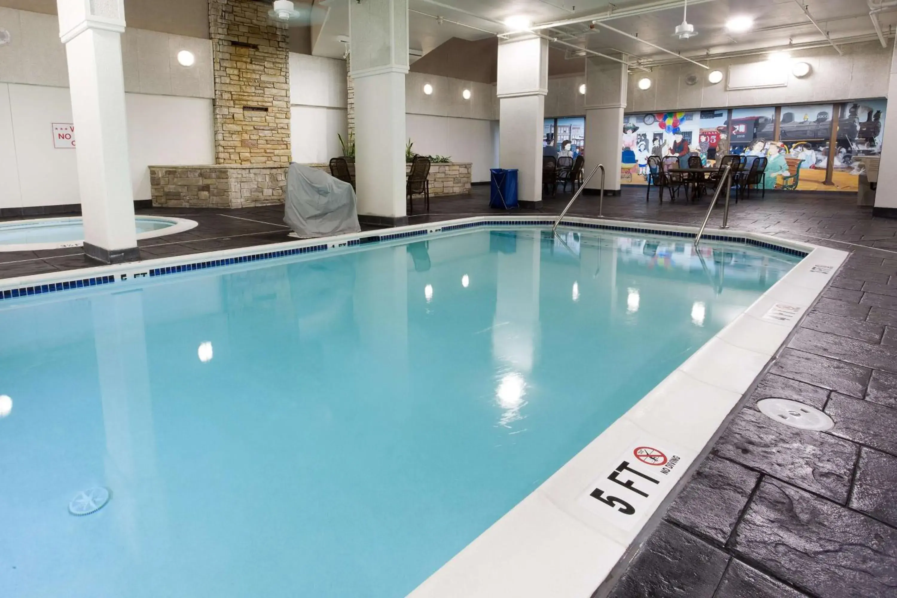 Pool view in Drury Inn and Suites St Louis Union Station Pool view in Drury Inn and Suites St Louis Union Station