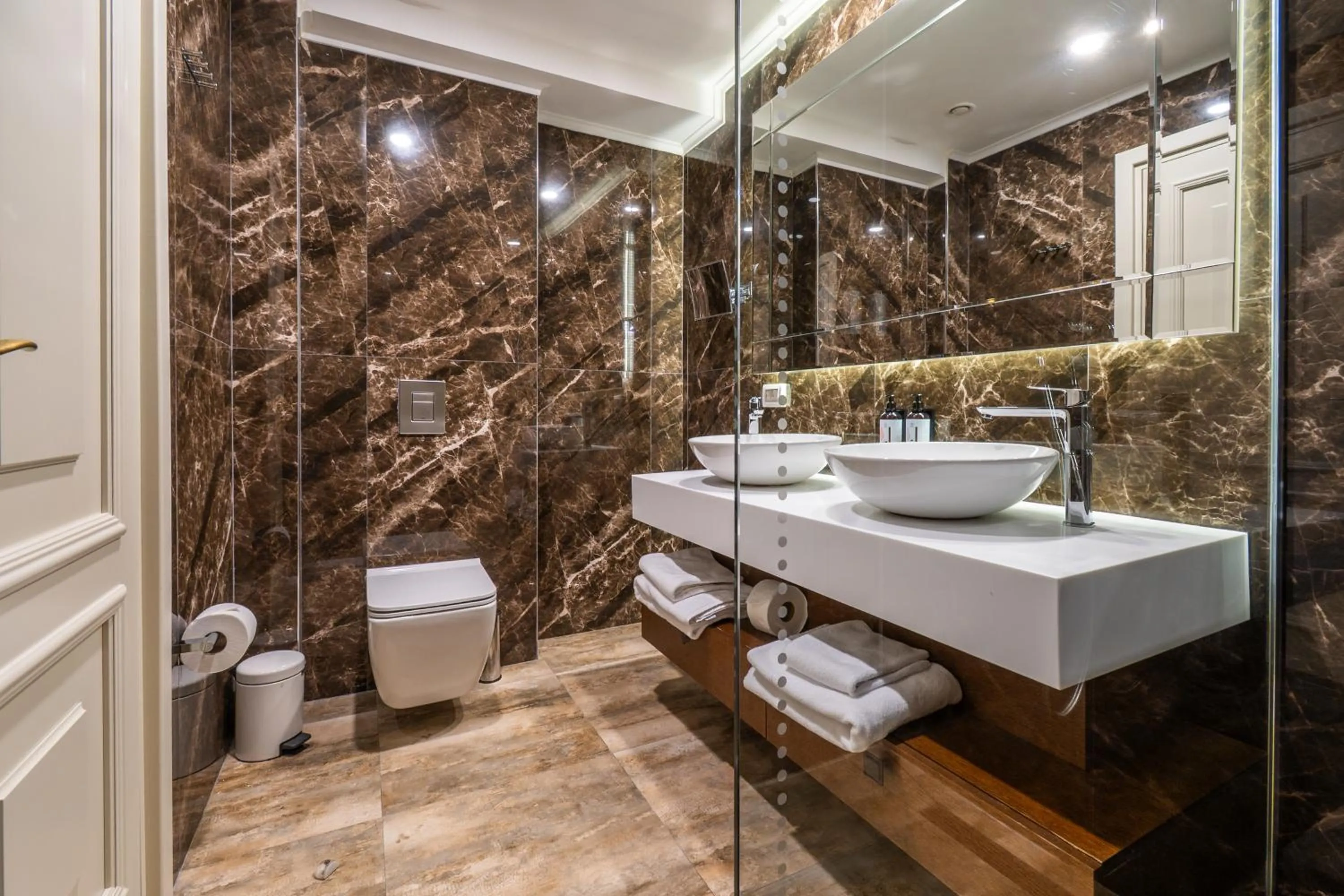 Bathroom in Iberostar Waves Slavija