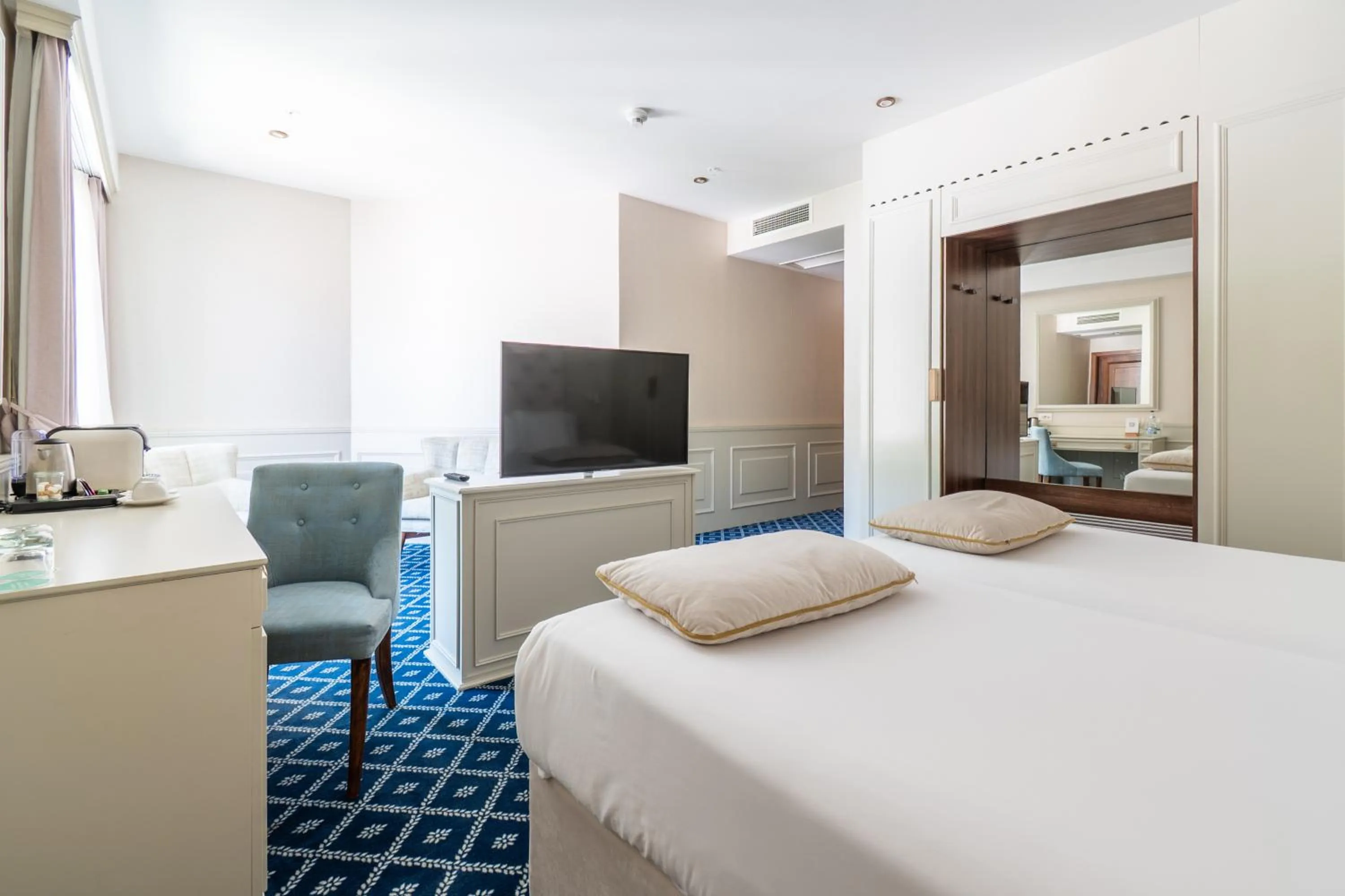 Bedroom, Bed in Iberostar Waves Slavija