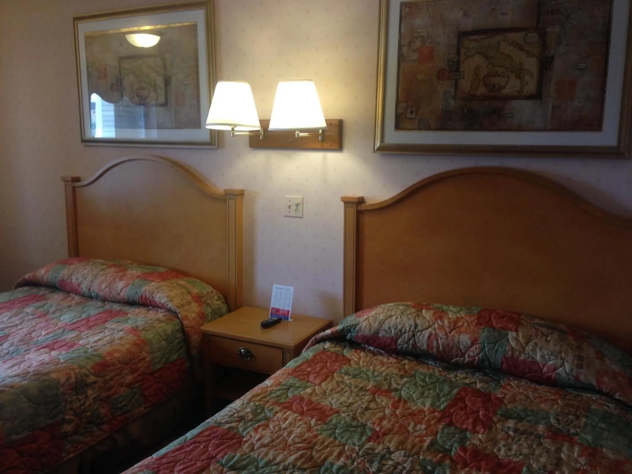 Bed in Stardust Motel