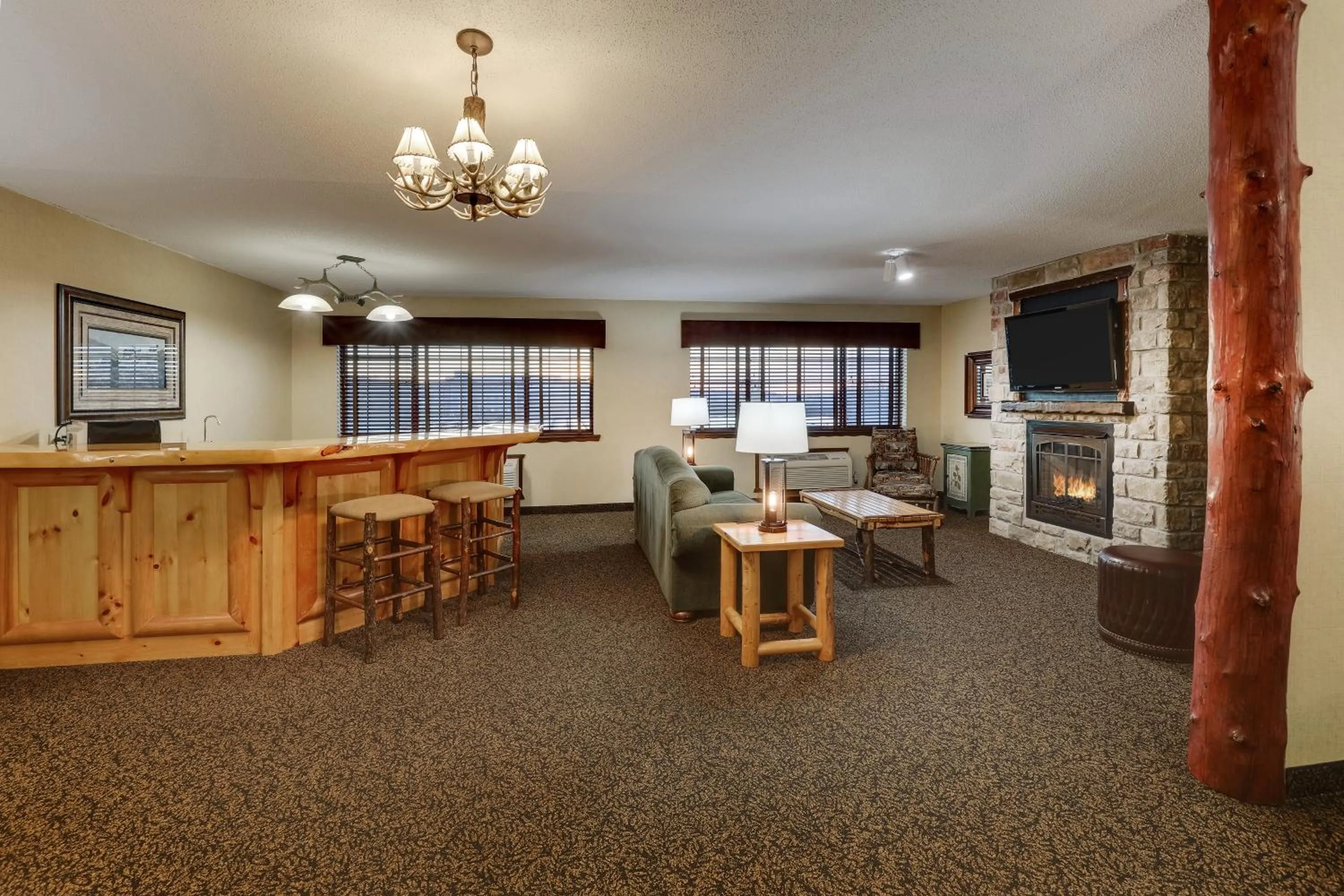 Seating area in Stoney Creek Hotel Quad Cities - Moline
