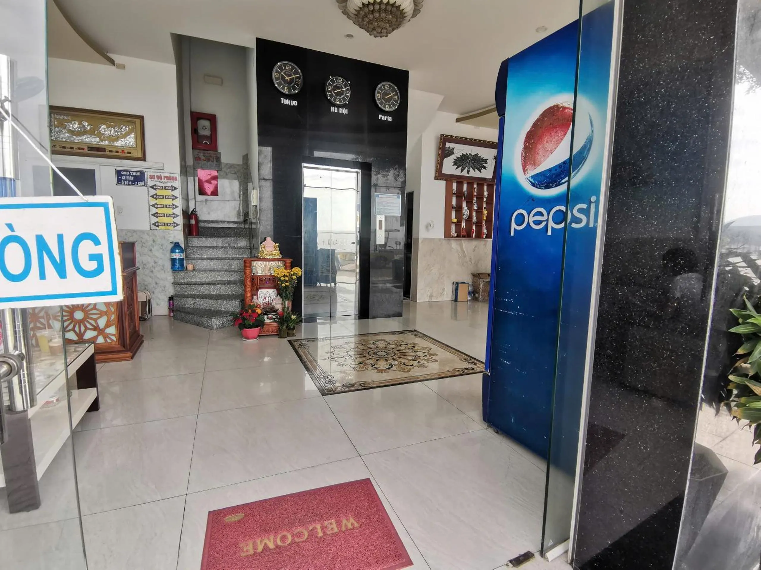 Lobby or reception in VIVU HOTEL