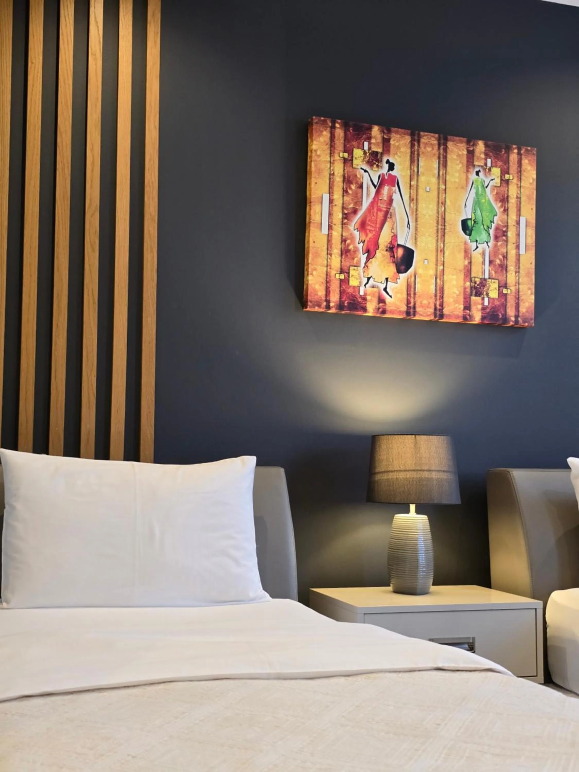 Bed in Silver 39 Corner Hotel