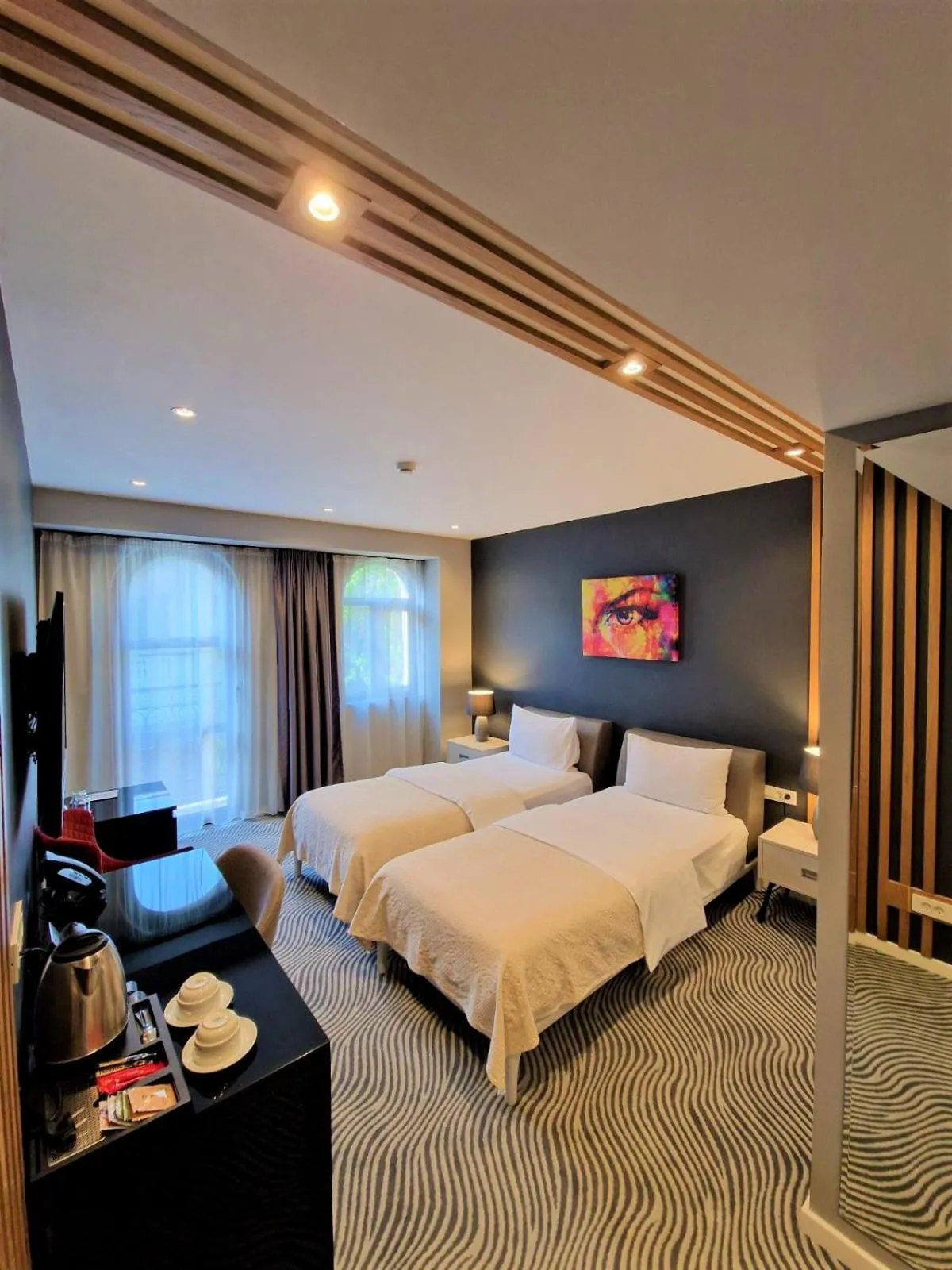 Bedroom, Bed in Silver 39 Corner Hotel