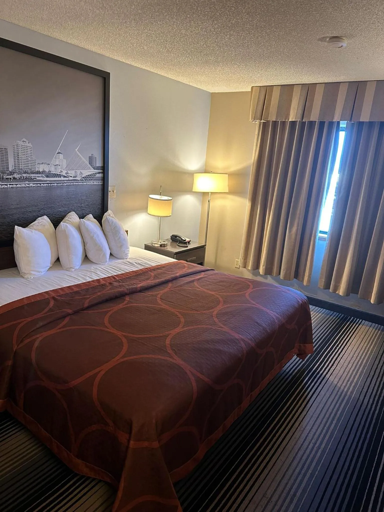 Bed in Super 8 by Wyndham Milwaukee Airport