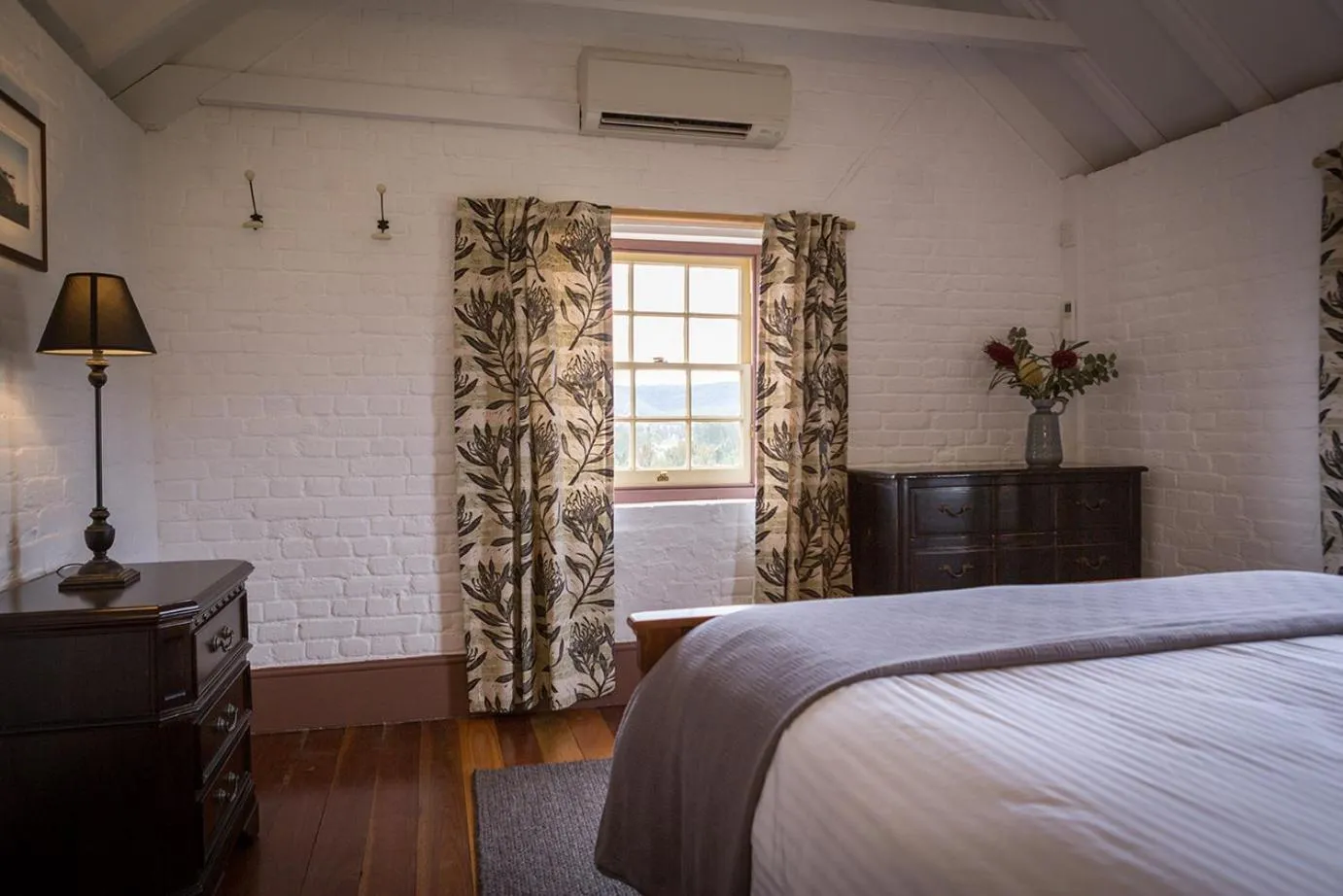 Bedroom, Bed in The Barracks, Tocal