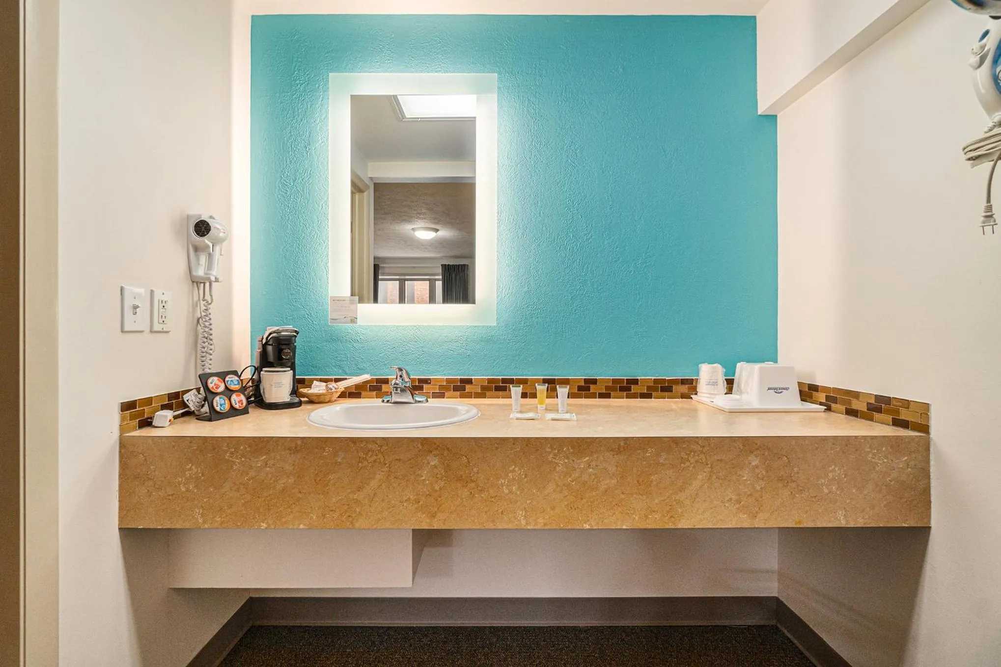 Bathroom in Howard Johnson by Wyndham Traverse City