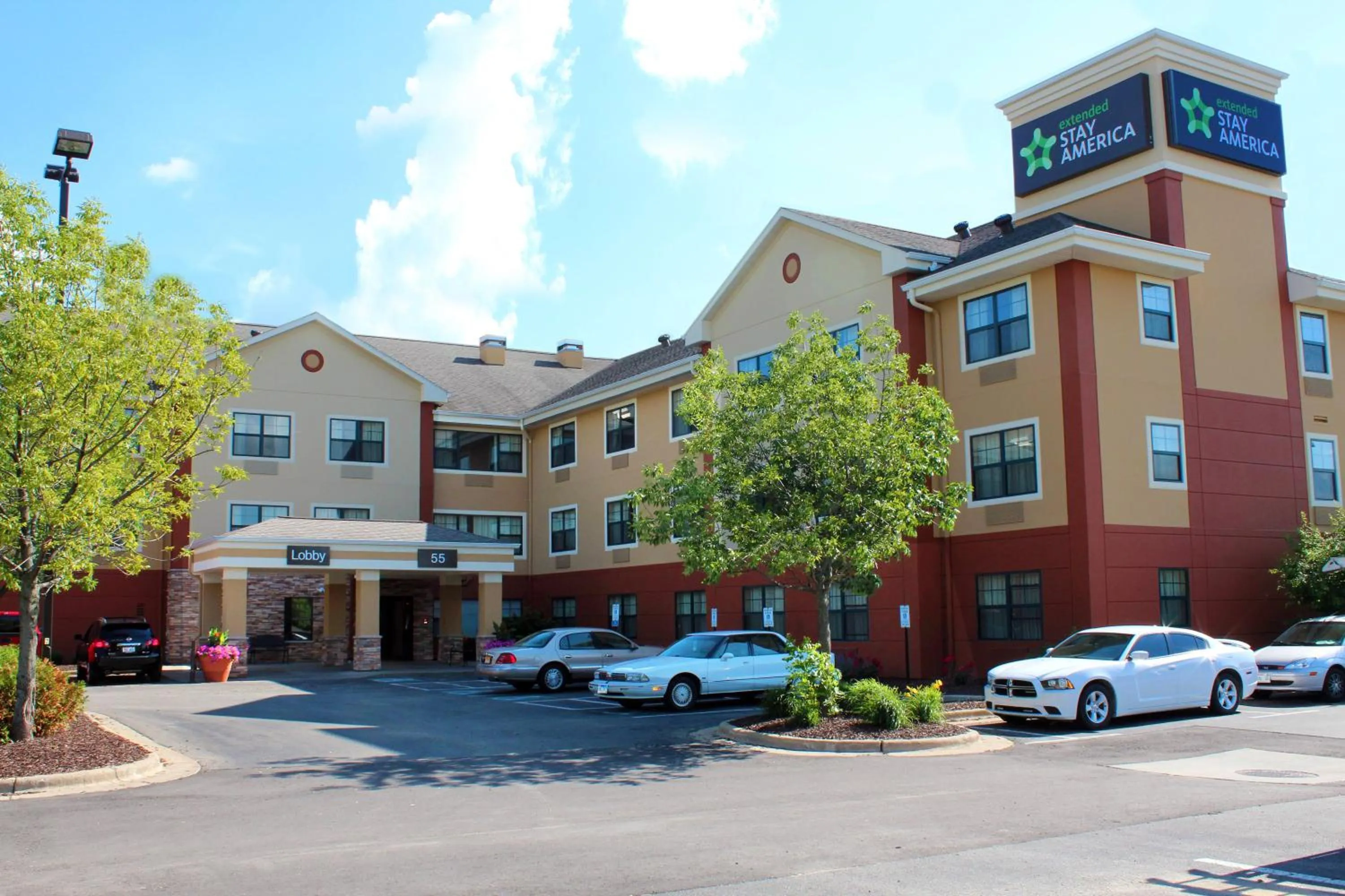 Property building in Extended Stay America Suites - Madison - Junction Court