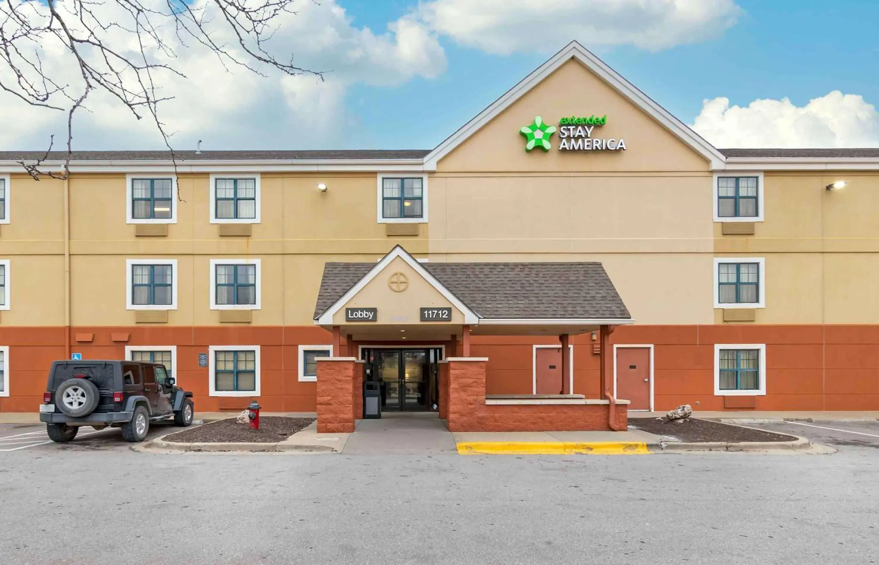 Property building in Extended Stay America Suites - Kansas City - Airport Property building in Extended Stay America Suites - Kansas City - Airport