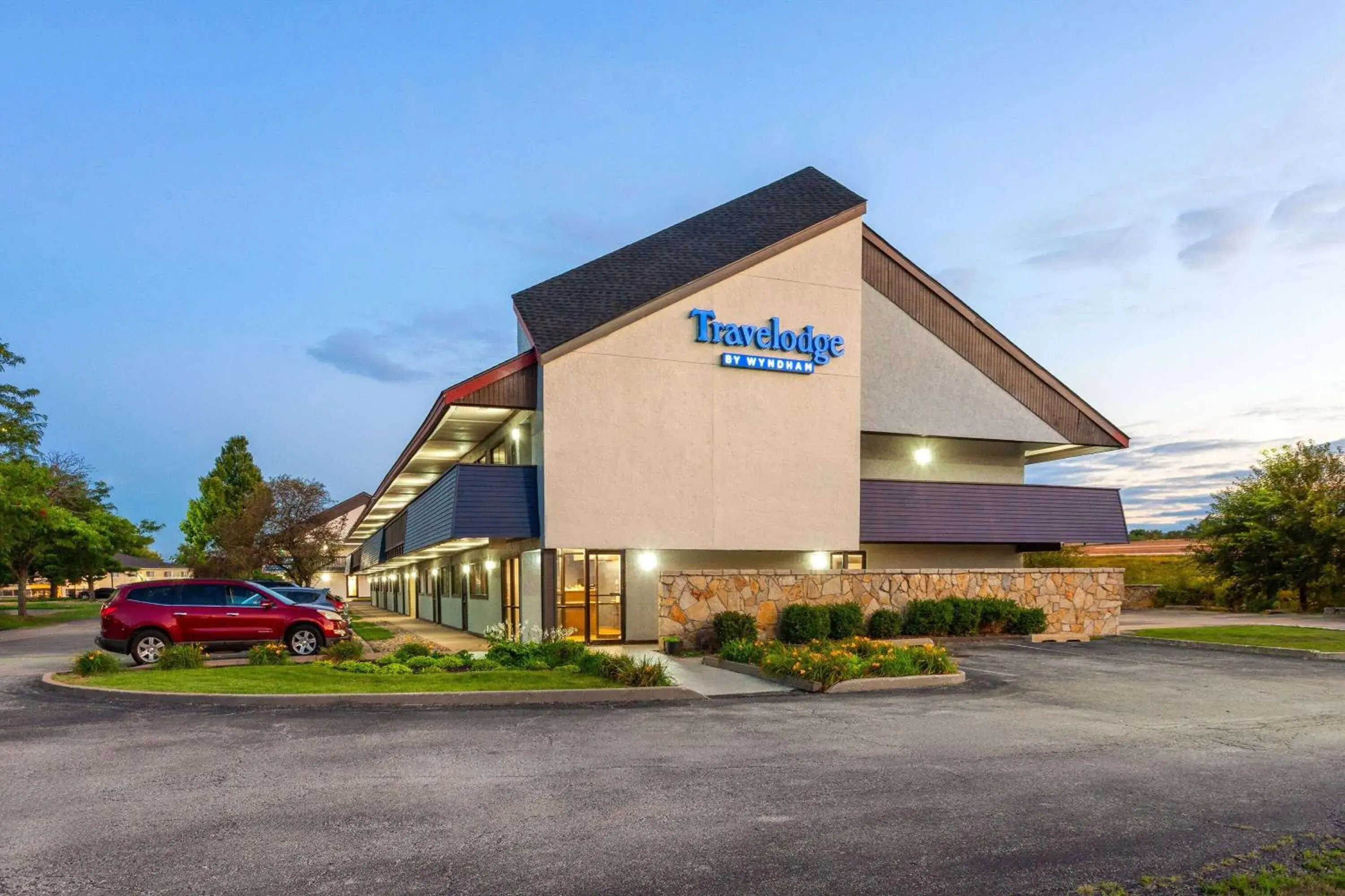 Property building in Travelodge by Wyndham Peoria Property building in Travelodge by Wyndham Peoria