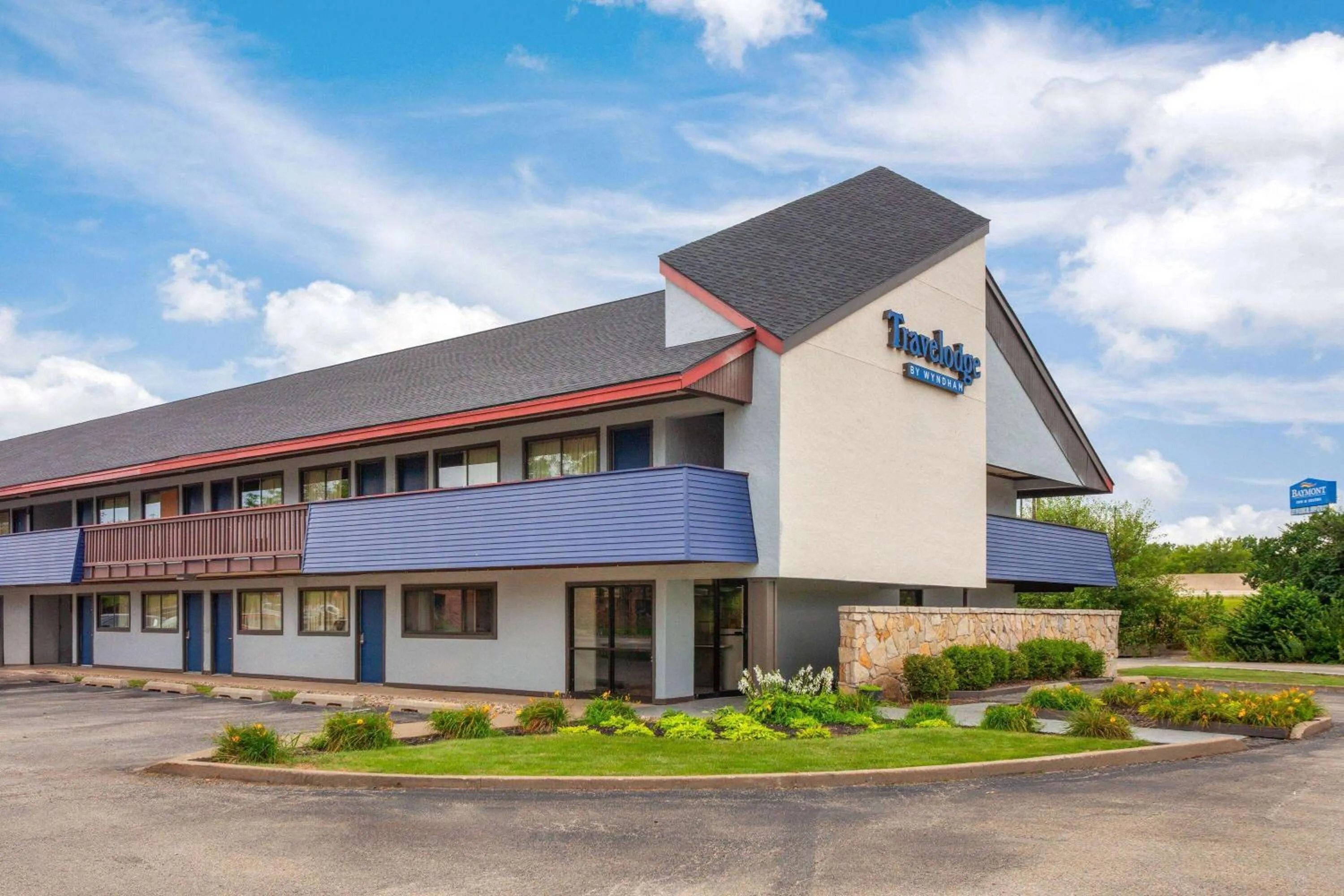 Property building in Travelodge by Wyndham Peoria