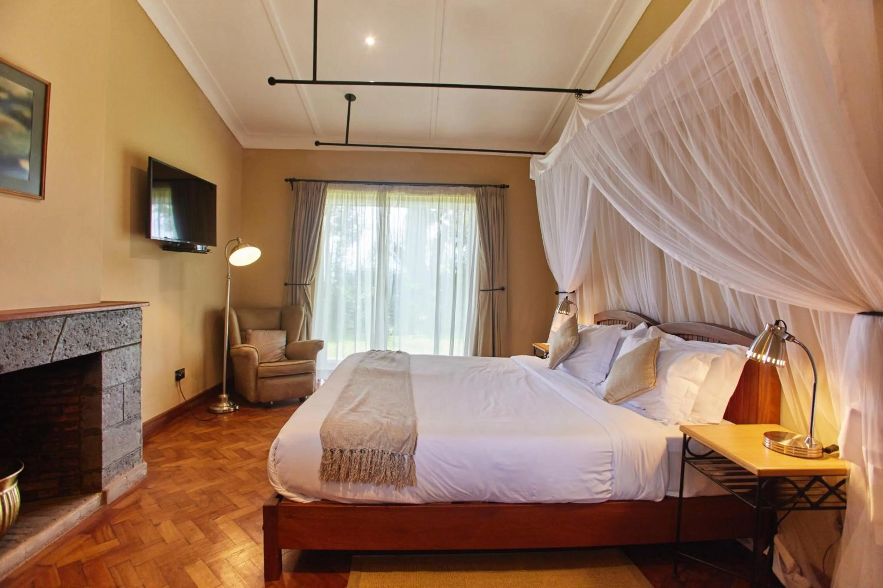 Photo of the whole room, Bed in Aero Club of East Africa