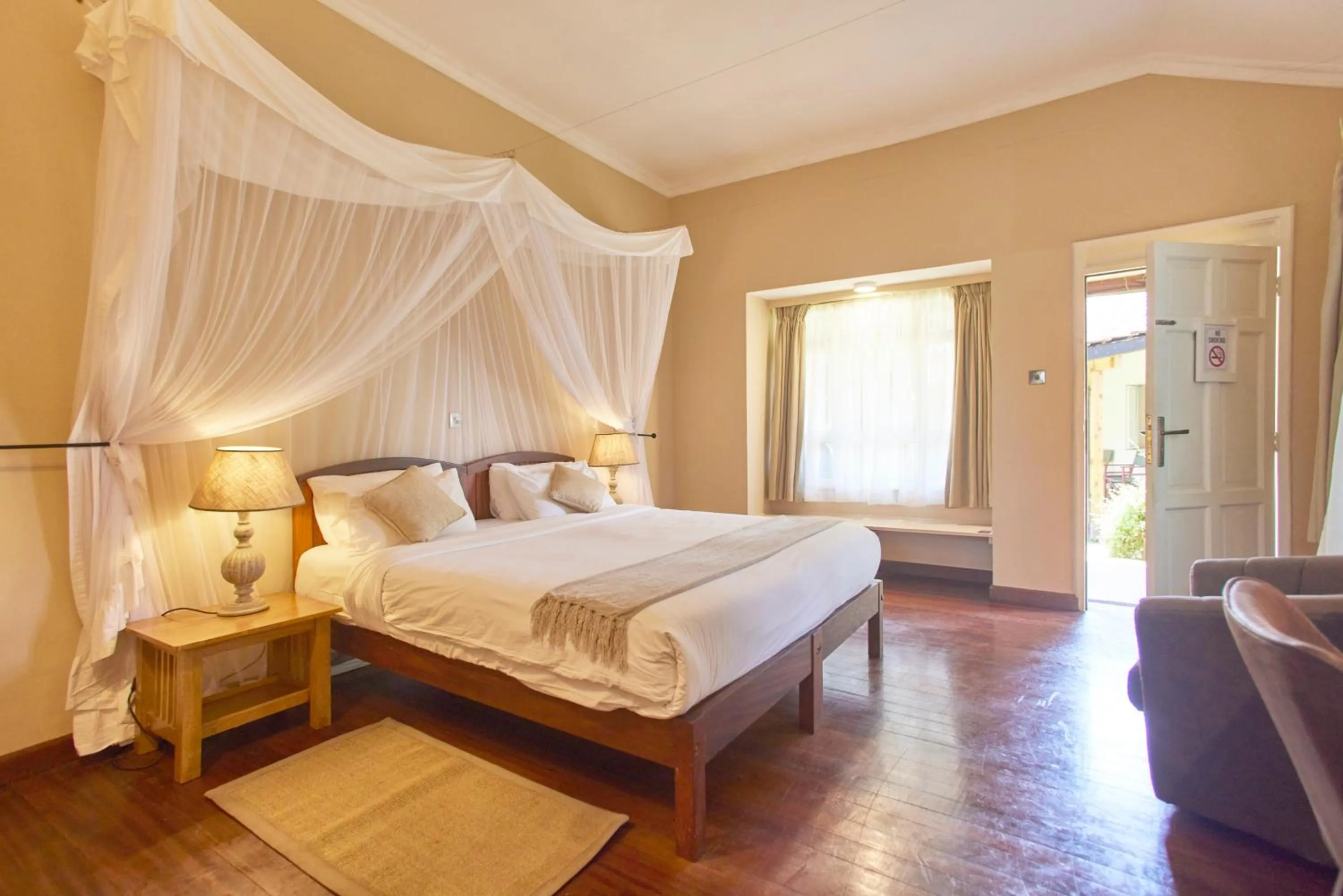 Bedroom, Bed in Aero Club of East Africa