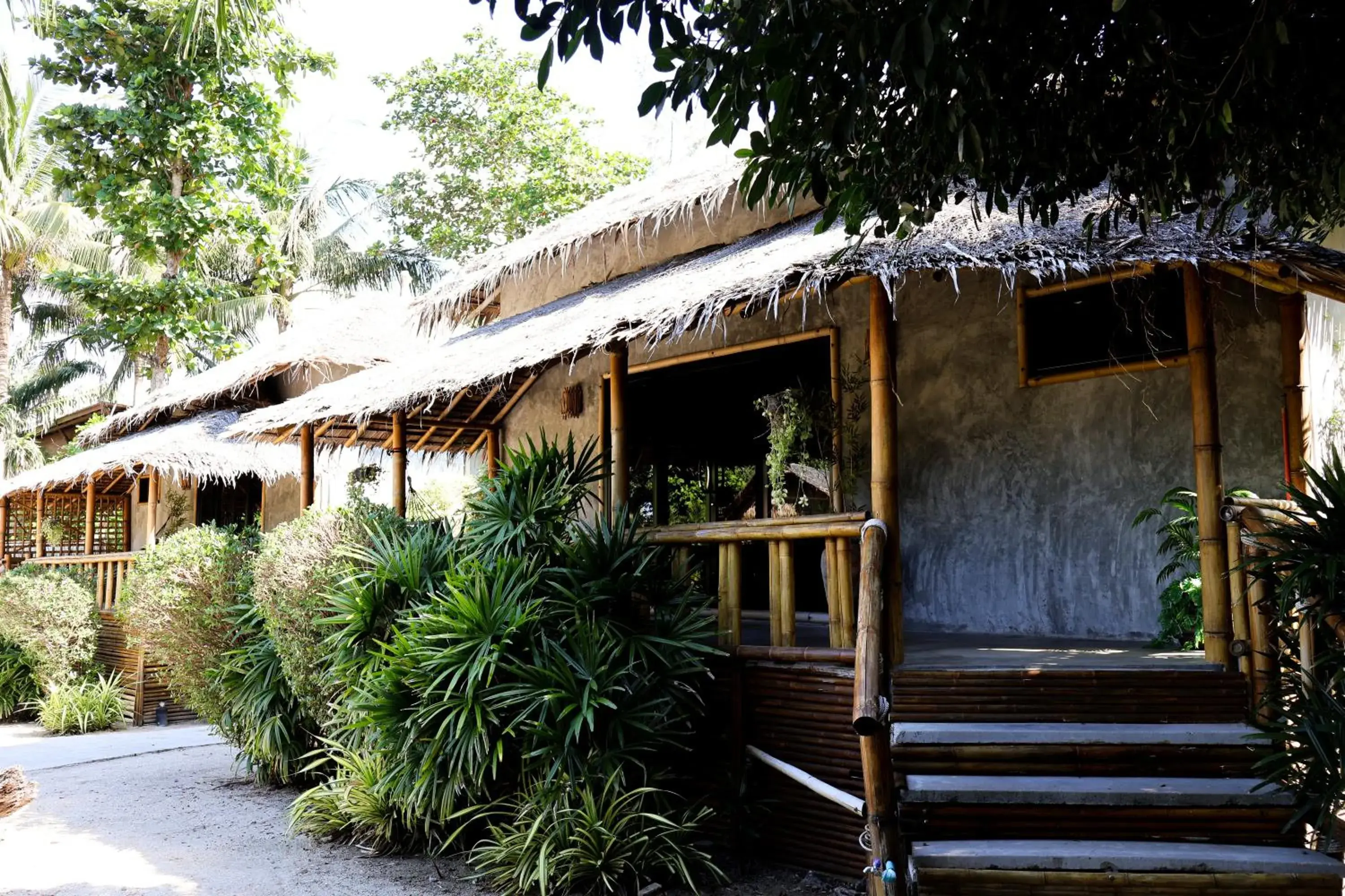 Property building in The Lazy Lodge Property building in The Lazy Lodge