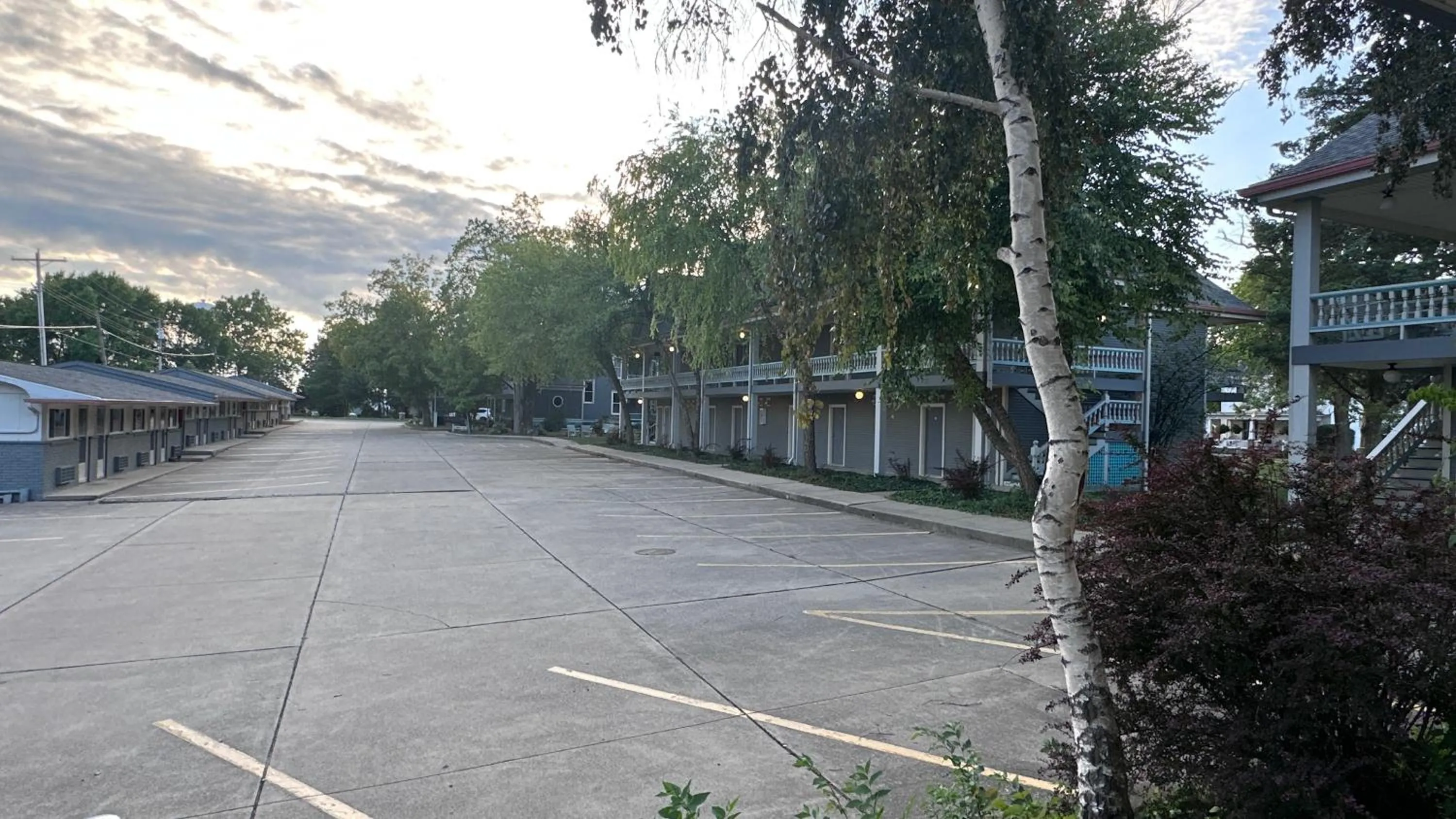 Parking in The Shelby Inn