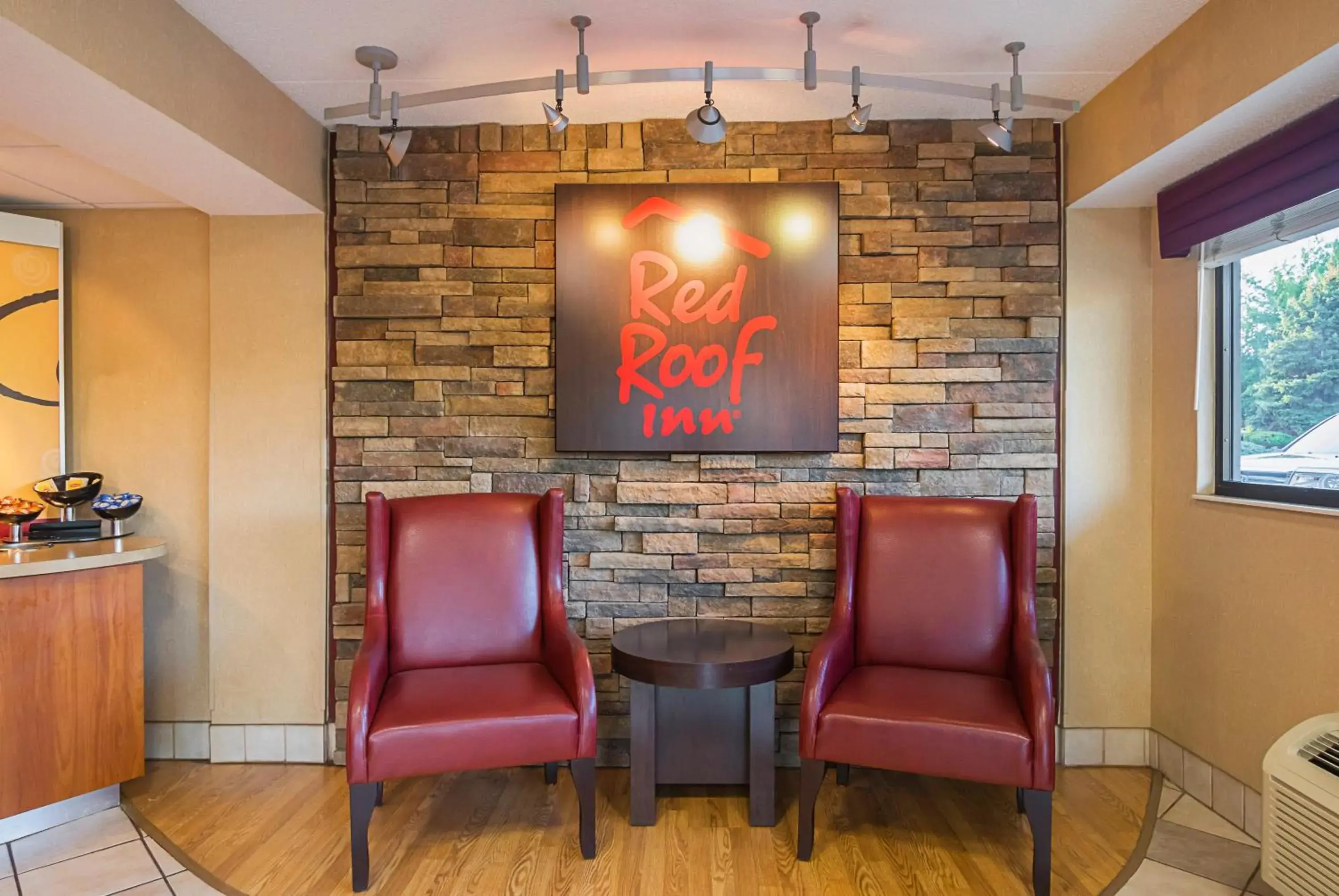 Lobby or reception in Red Roof Inn Indianapolis North - College Park