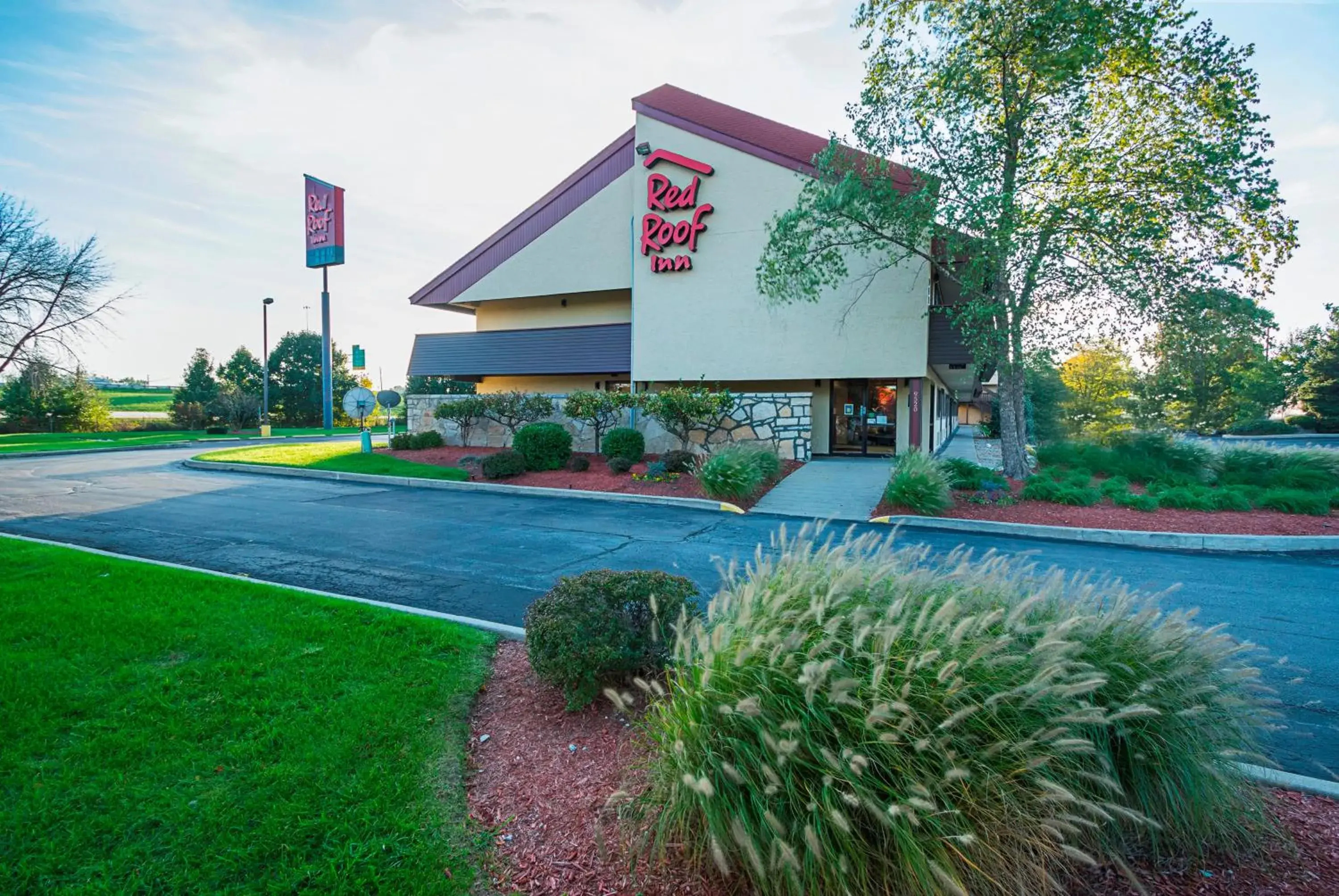 Property Building in Red Roof Inn Indianapolis North - College Park