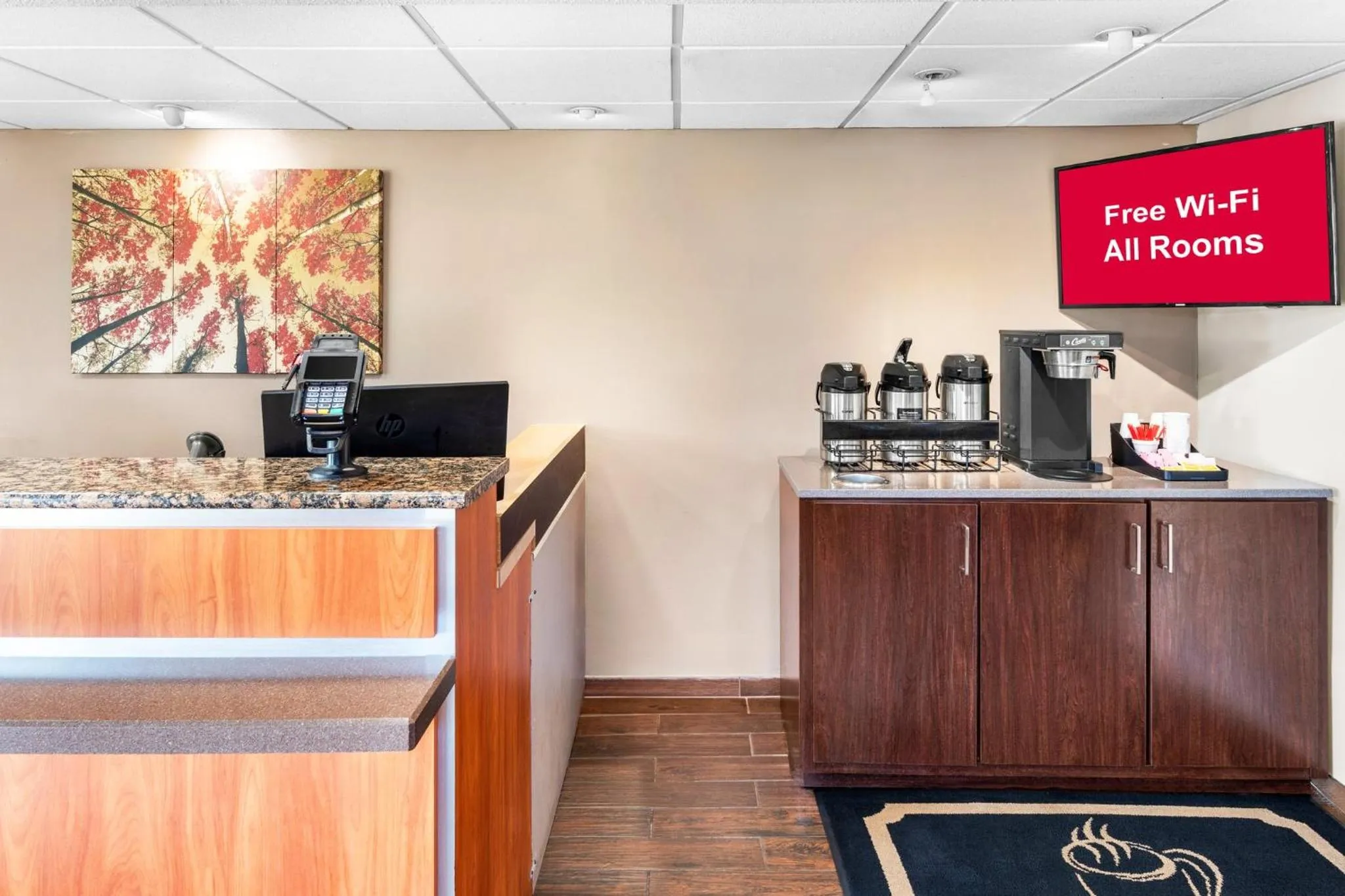 Lobby or reception in Red Roof Inn Indianapolis North - College Park