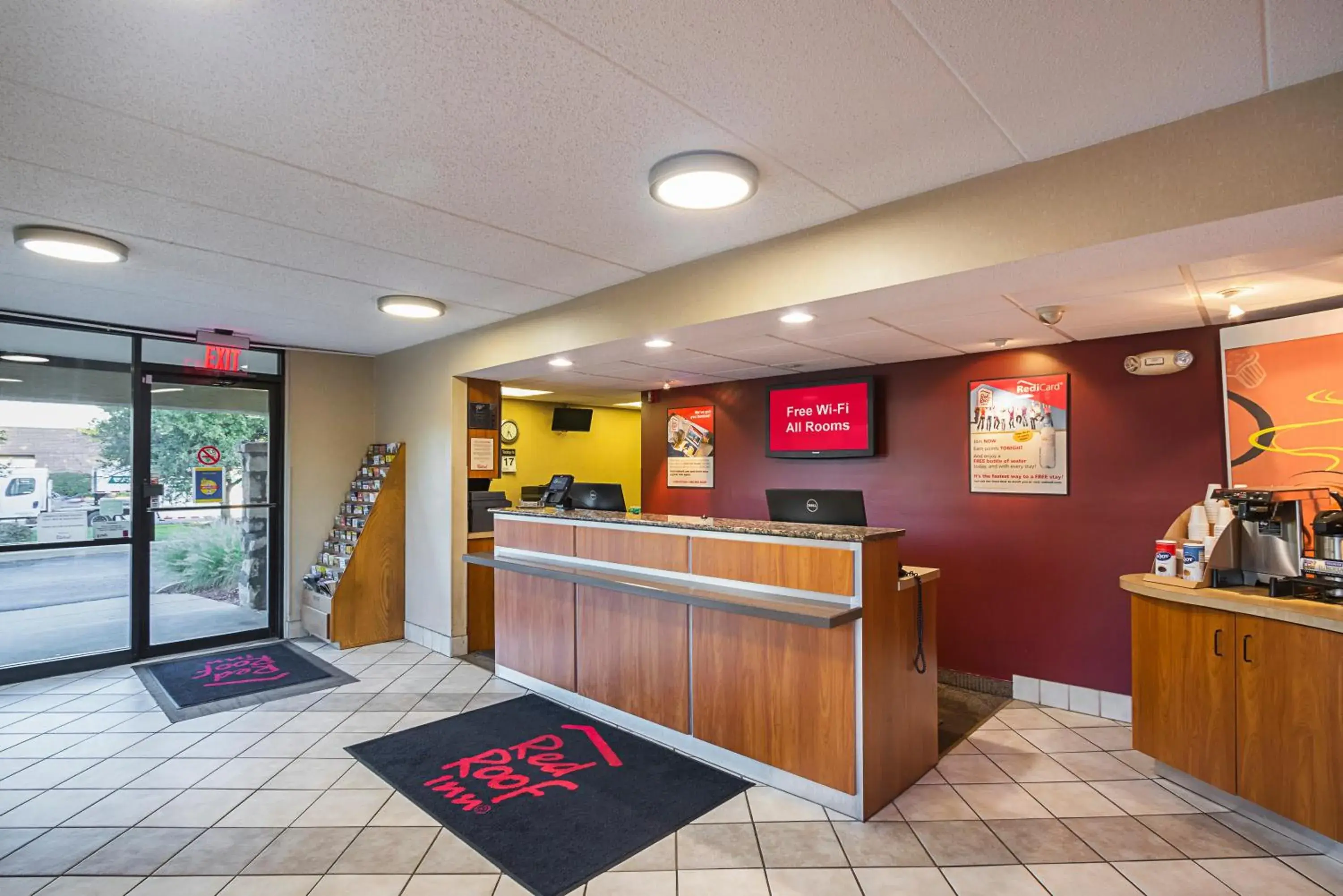 Lobby or reception, Lobby/Reception in Red Roof Inn Indianapolis North - College Park