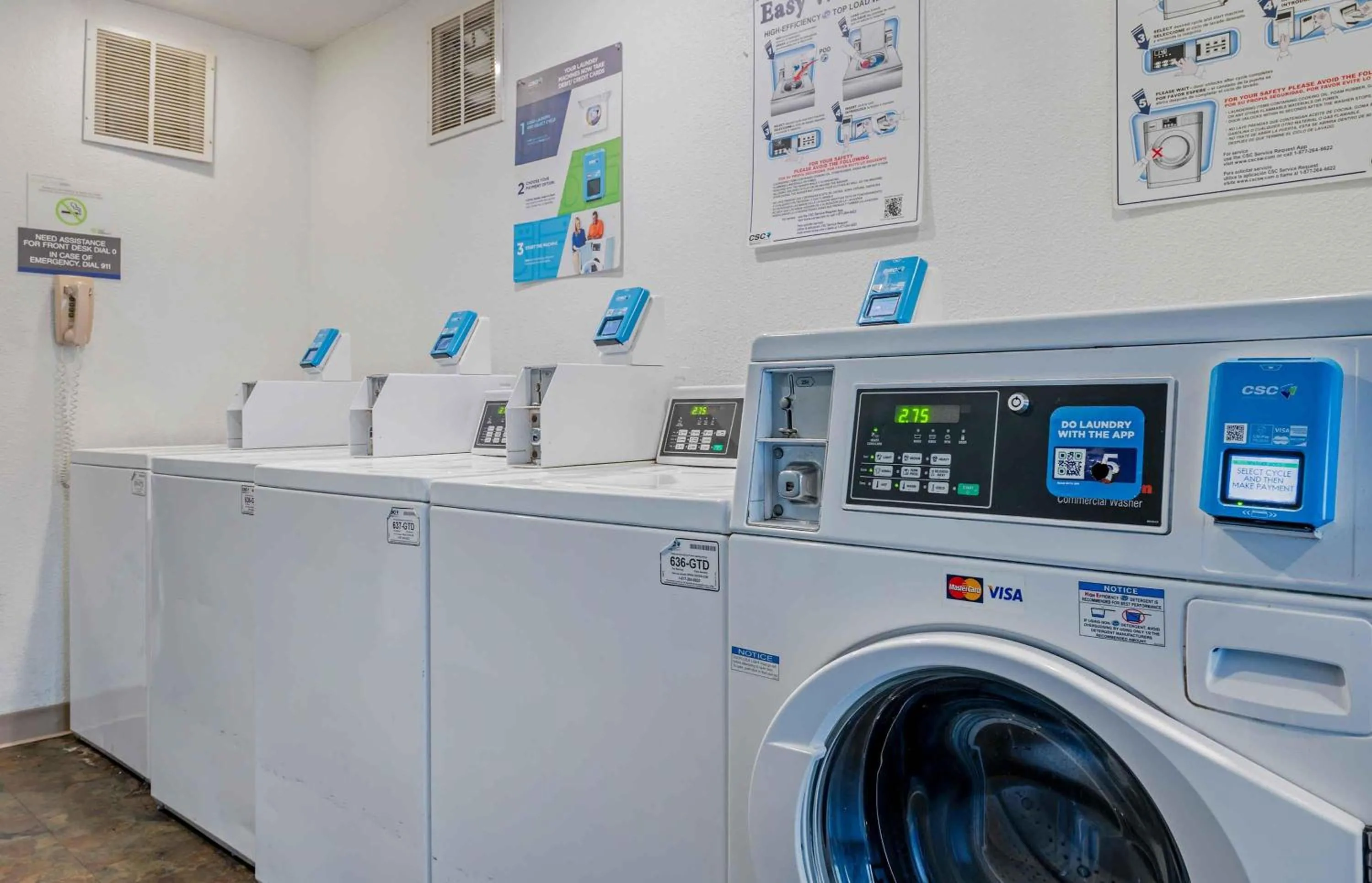 Property building in Extended Stay America Select Suites - Indianapolis - Lawrence