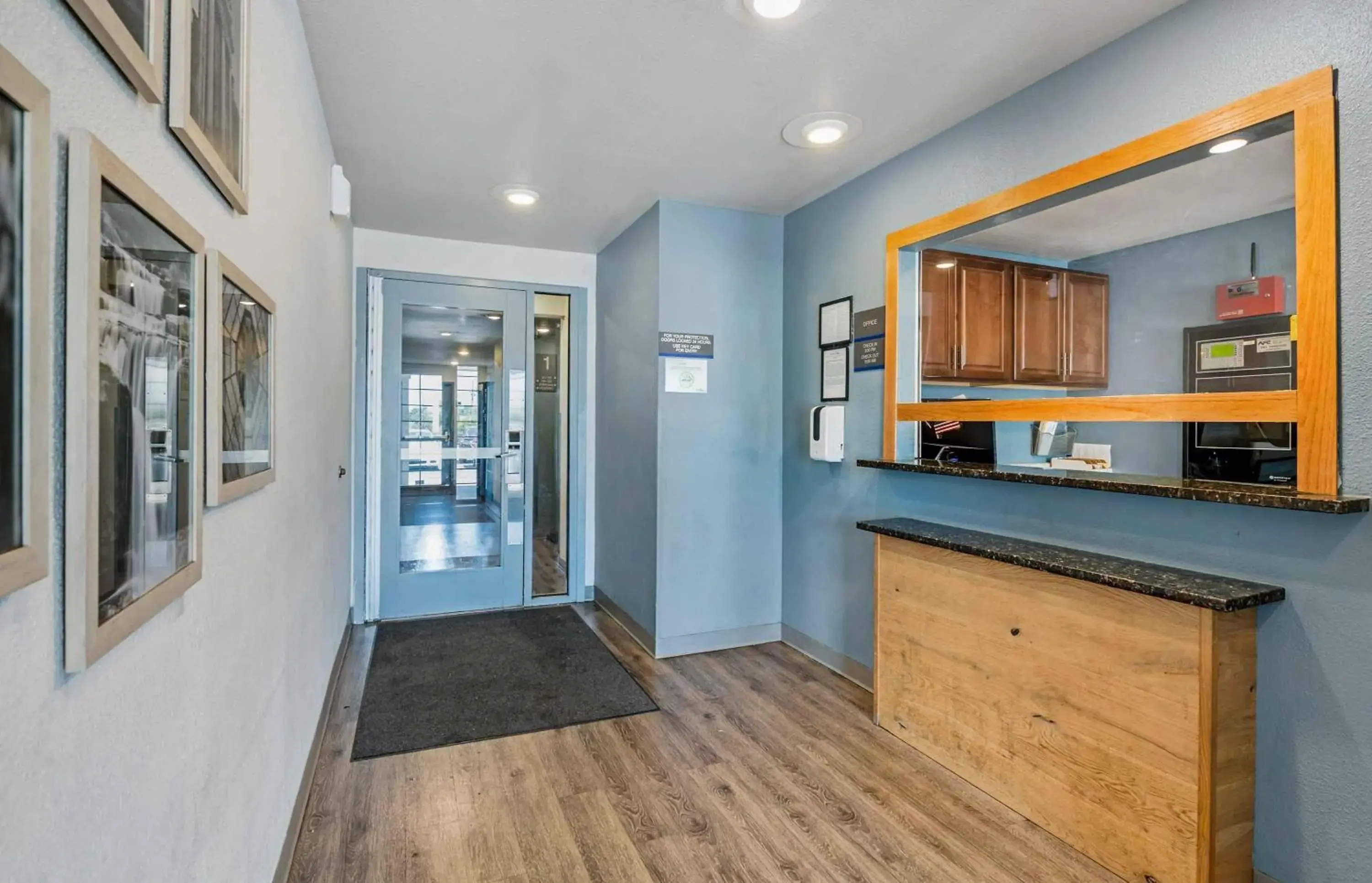 Lobby or reception in Extended Stay America Select Suites - Indianapolis - Lawrence Lobby or reception in Extended Stay America Select Suites - Indianapolis - Lawrence