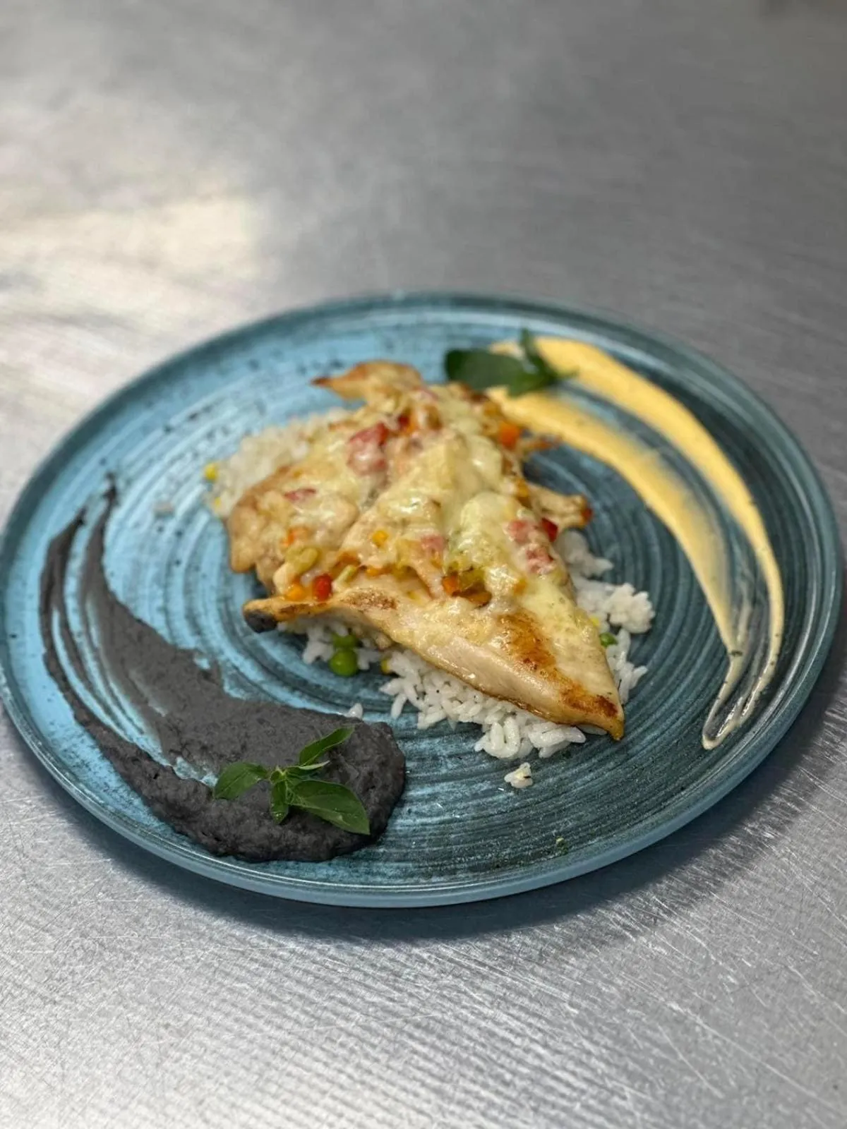 Restaurant/places to eat in Allure Beach Resort Aparthotel