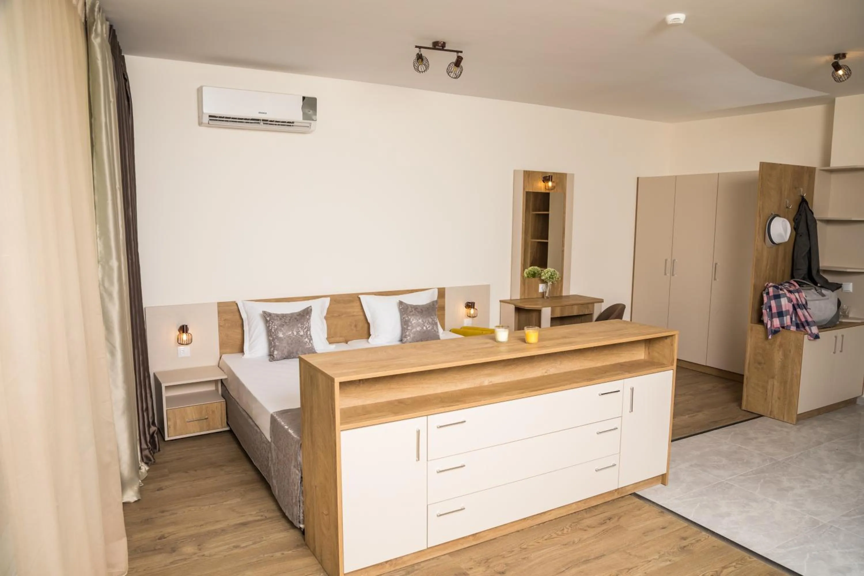 Bed in Allure Beach Resort Aparthotel