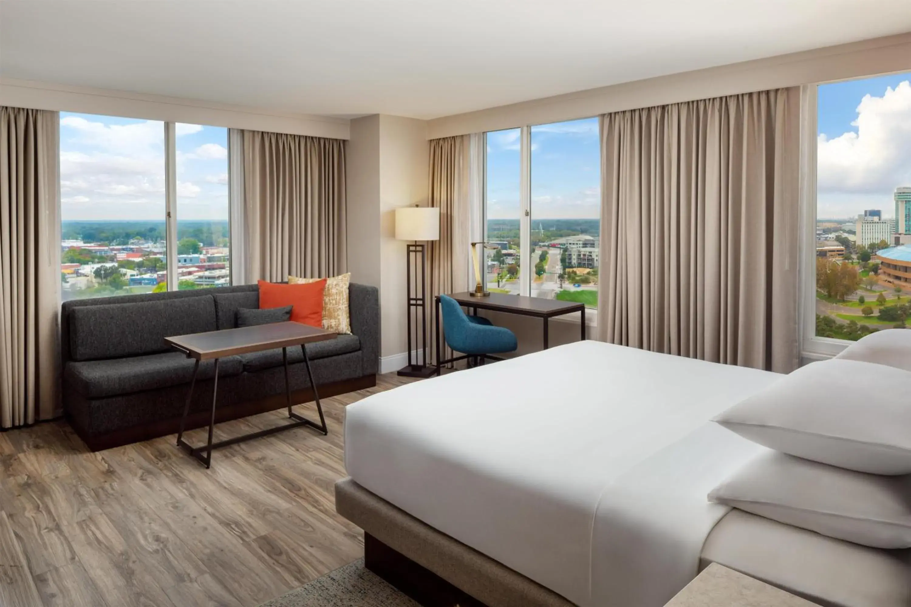 Bedroom, Bed in Hyatt Regency Wichita Bedroom, Bed in Hyatt Regency Wichita