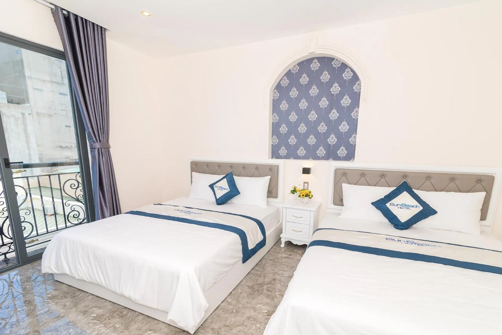 Bedroom, Bed in Sun Beach Hotel