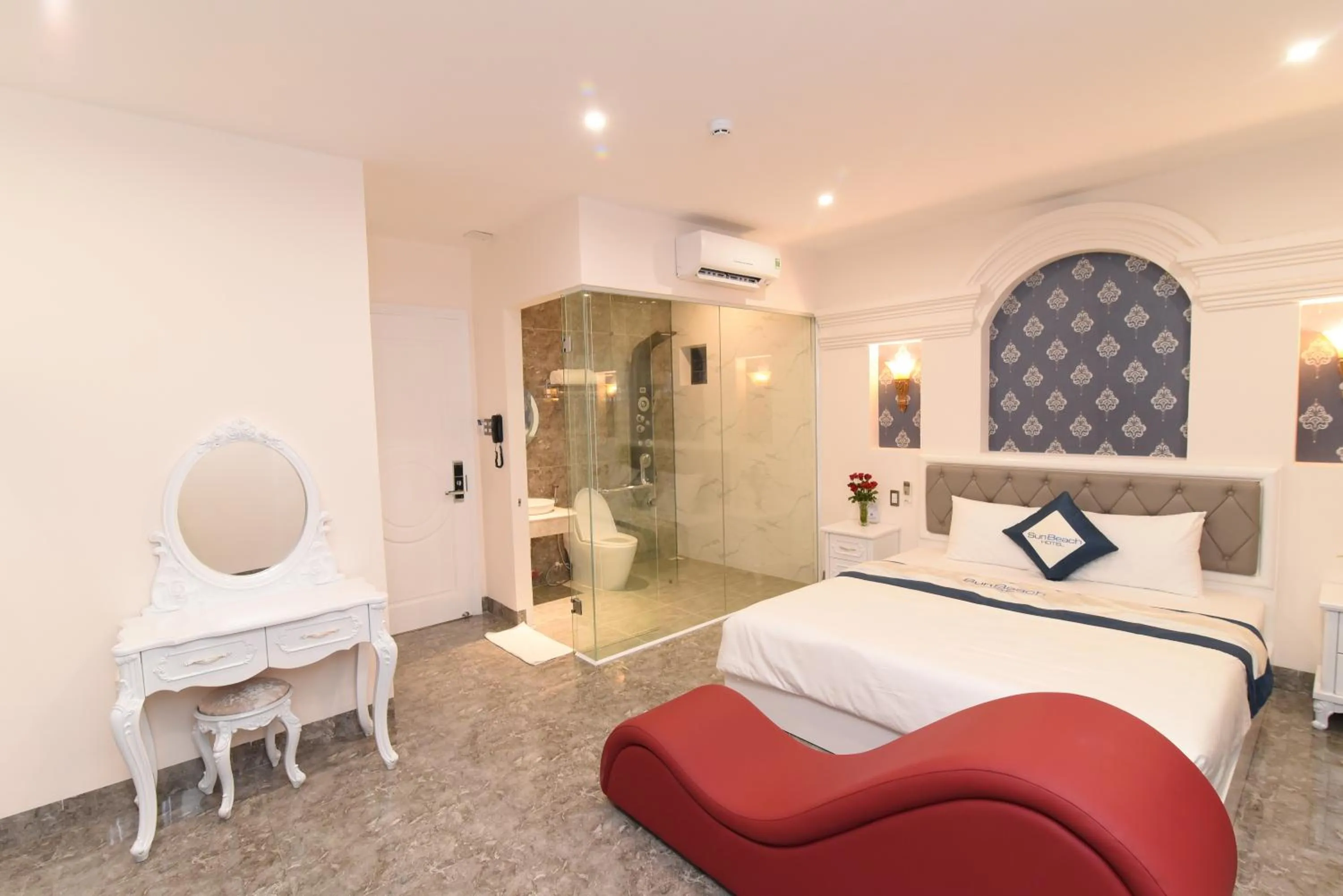 Photo of the whole room, Bed in Sun Beach Hotel