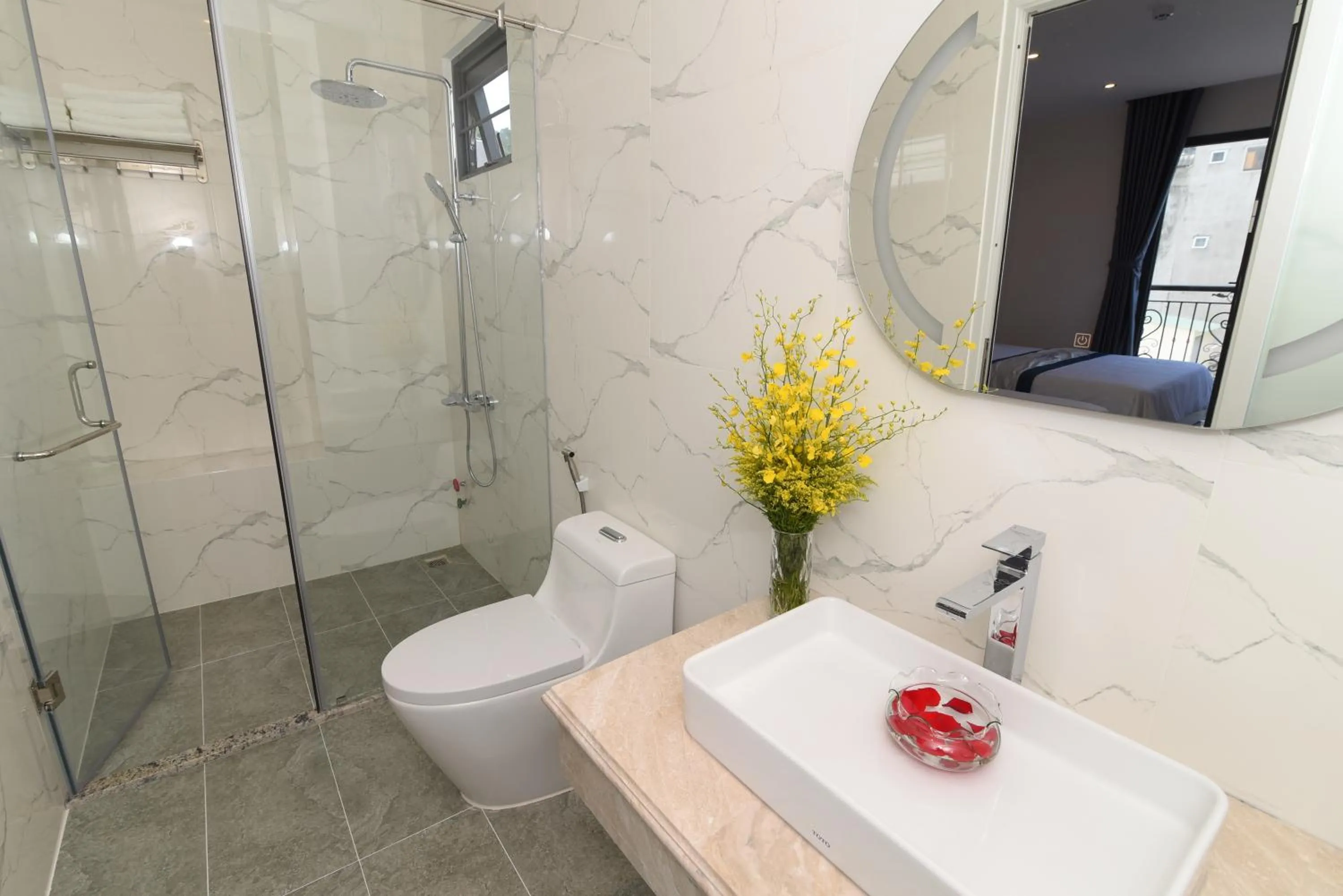 Shower in Sun Beach Hotel