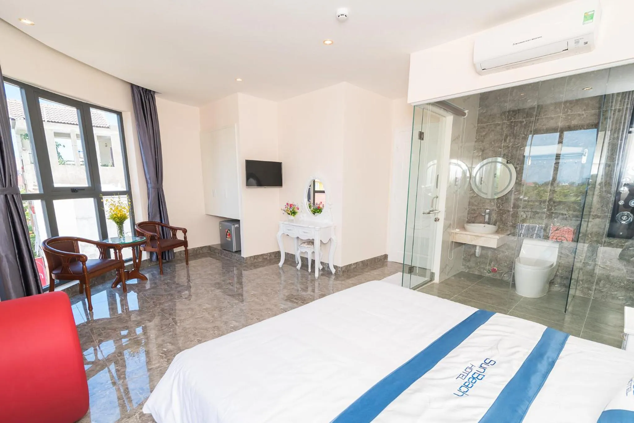 TV and multimedia, Bed in Sun Beach Hotel