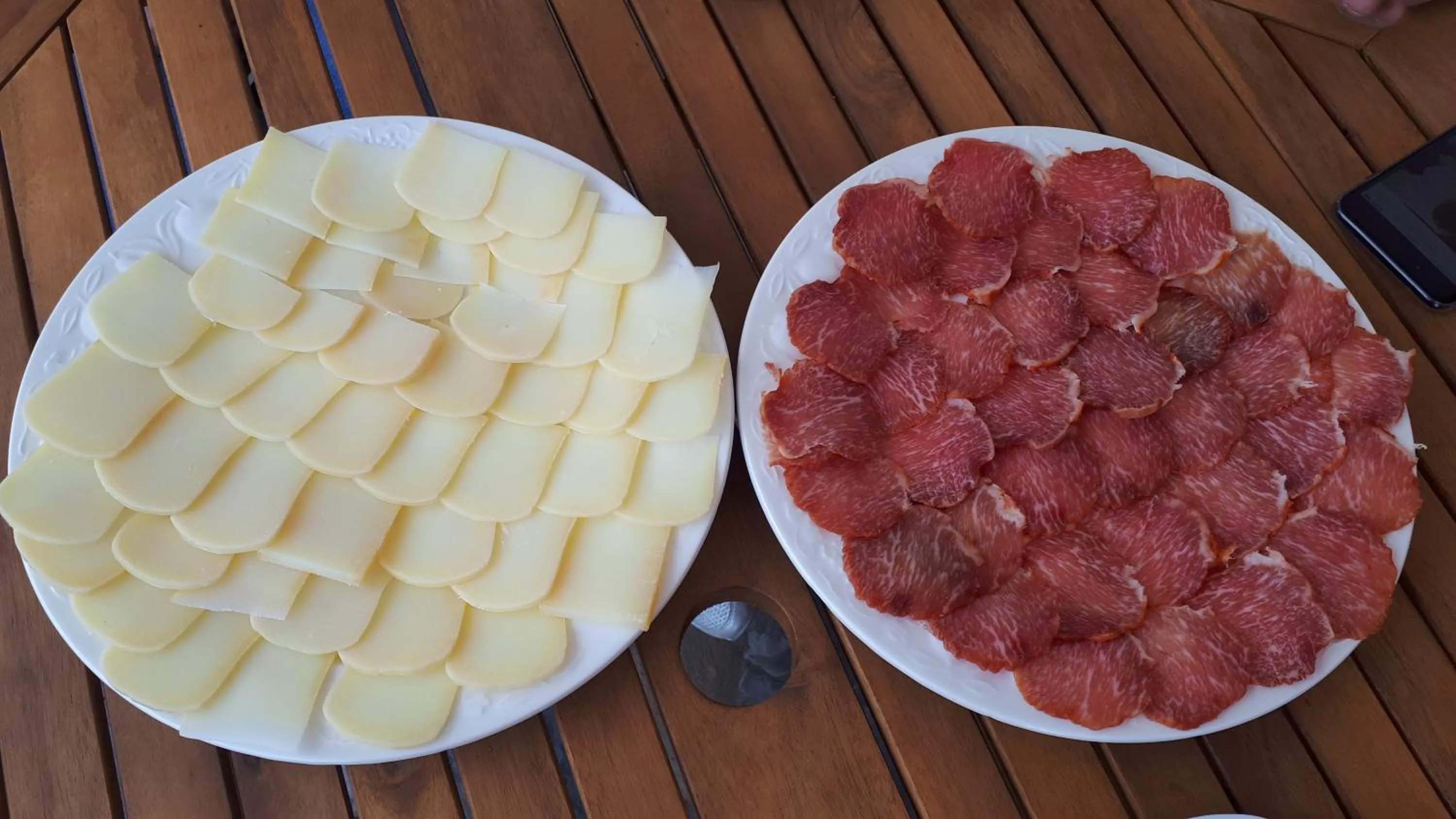 Food and drinks in Monte da Floresta B&B