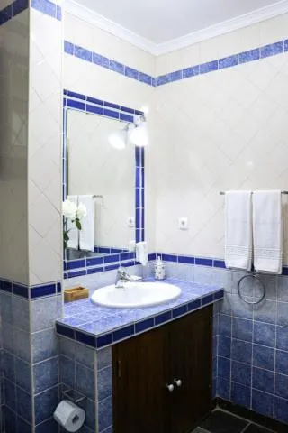 Bathroom in Monte da Floresta B&B