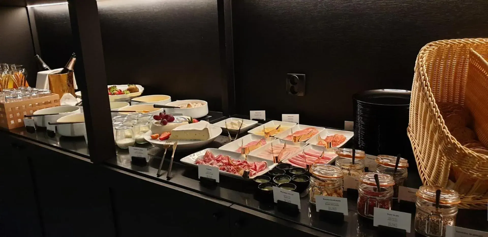 Breakfast in Torel Palace Porto Breakfast in Torel Palace Porto
