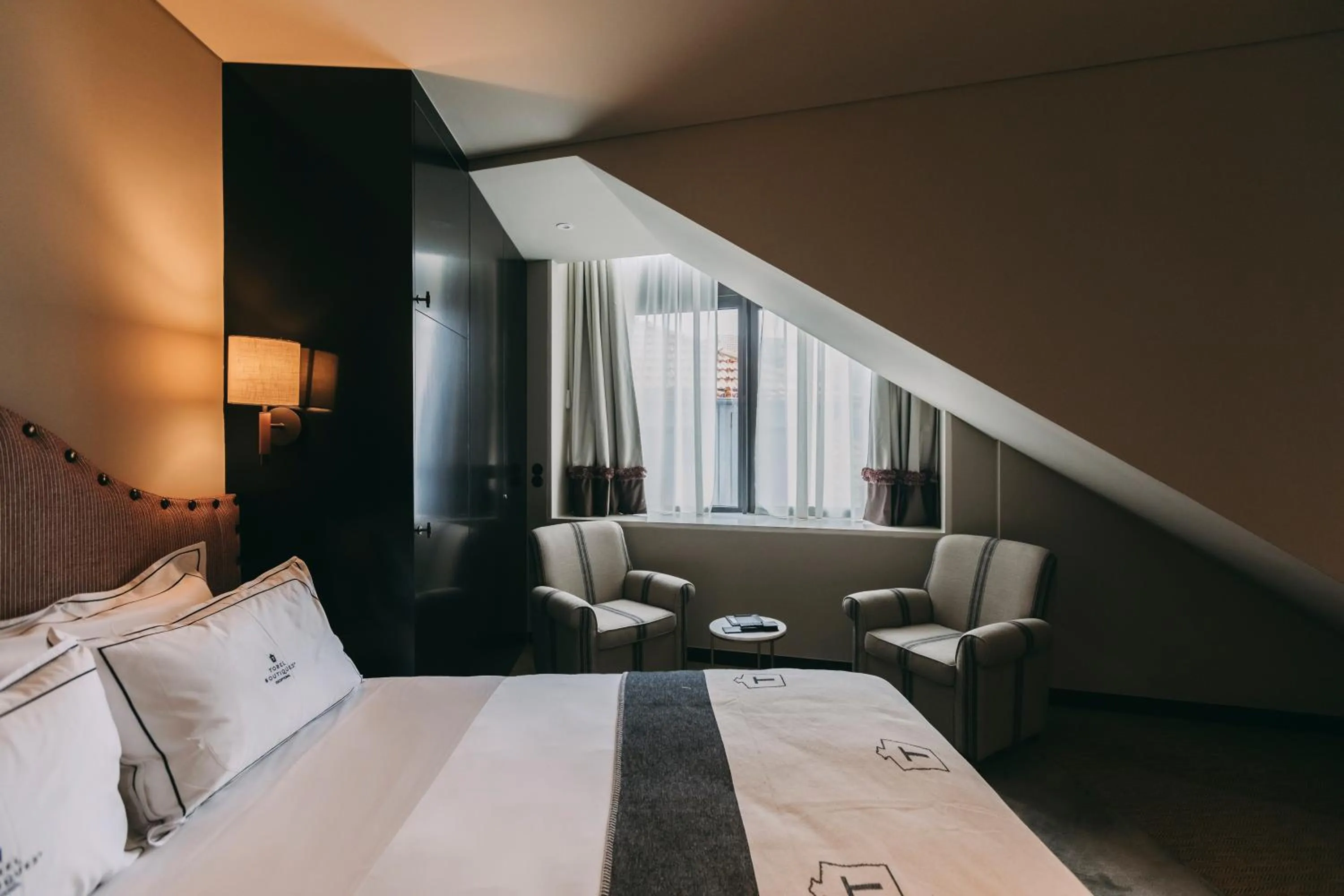 Bedroom, Bed in Torel Palace Porto