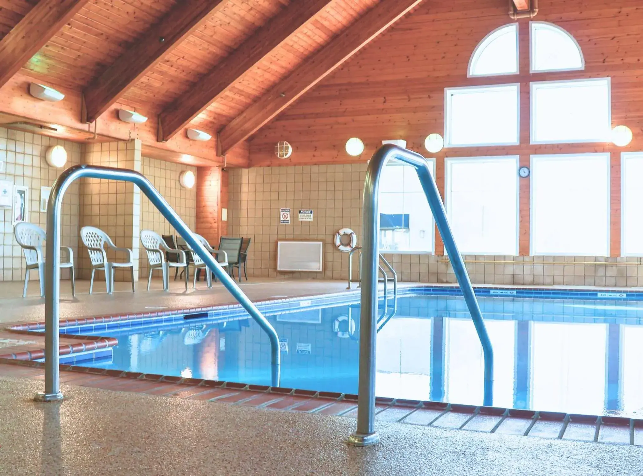 Swimming pool in AmericInn by Wyndham Monmouth Swimming pool in AmericInn by Wyndham Monmouth