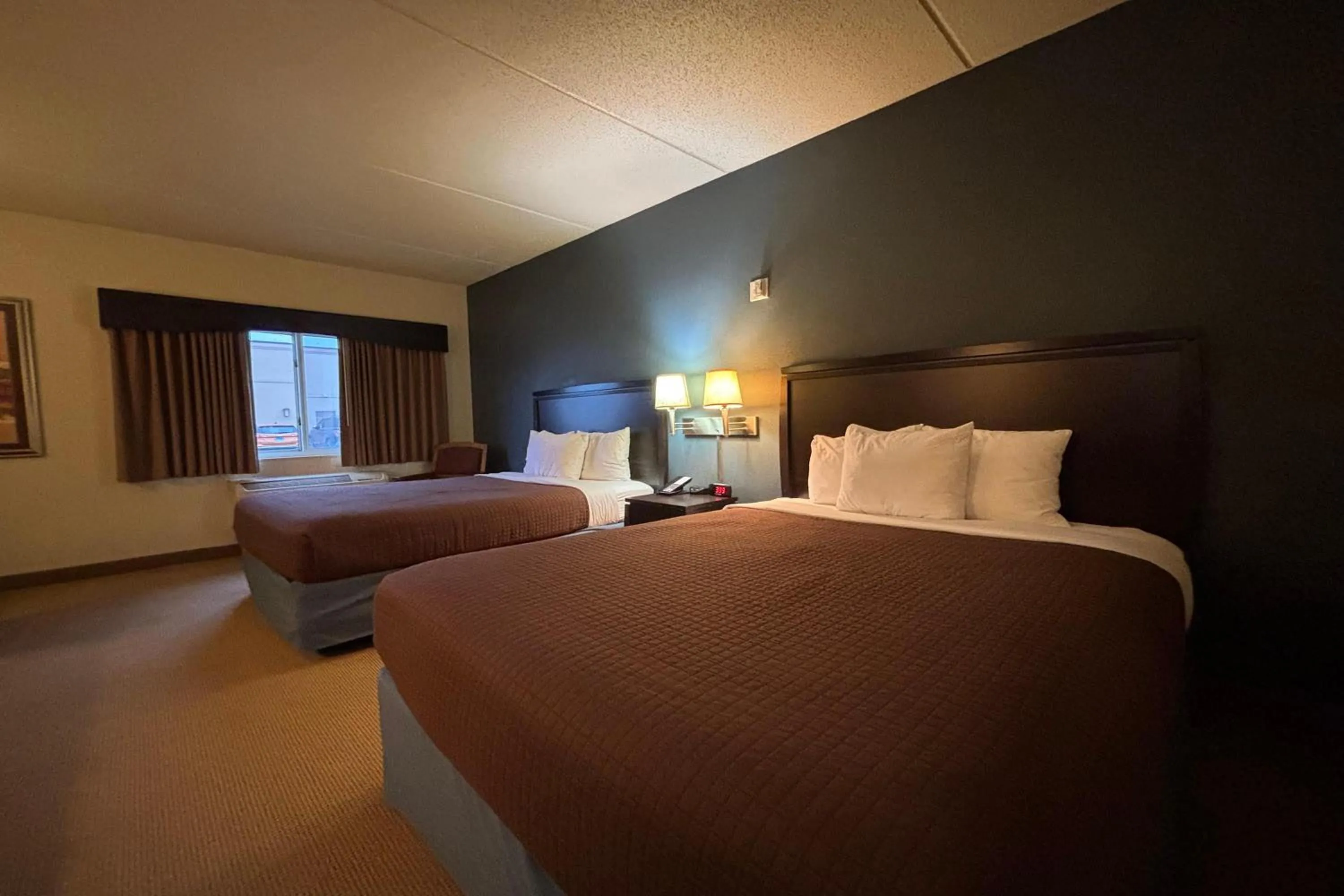 Photo of the whole room, Bed in AmericInn by Wyndham Monmouth