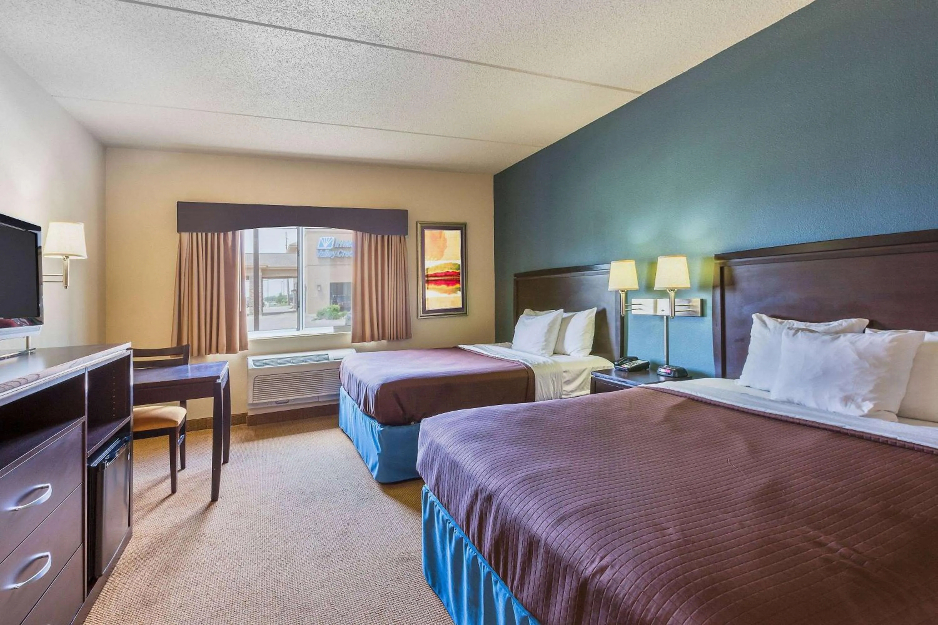 Photo of the whole room, Bed in AmericInn by Wyndham Monmouth