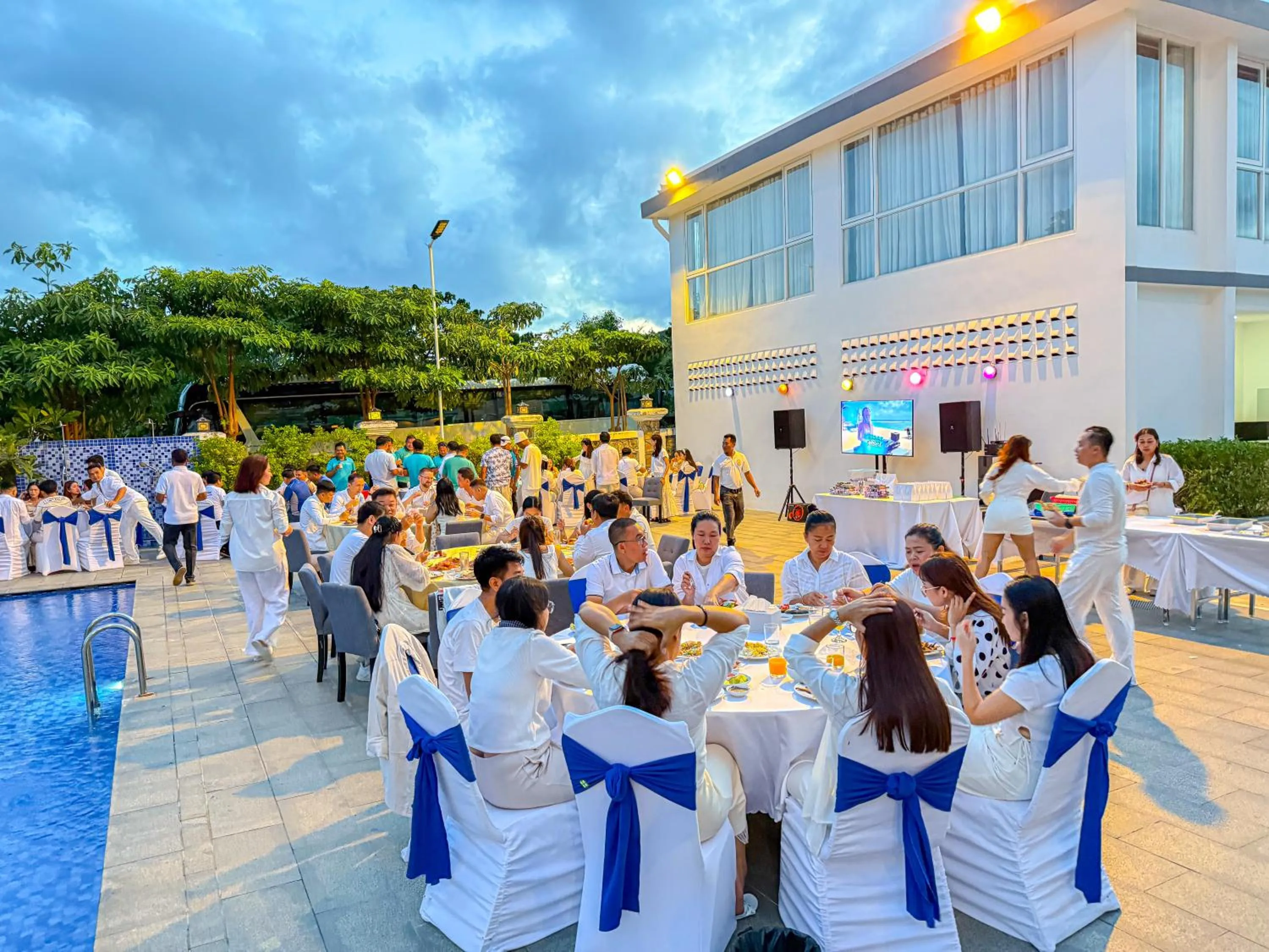 BBQ facilities in Sangkahak Mith Hotel