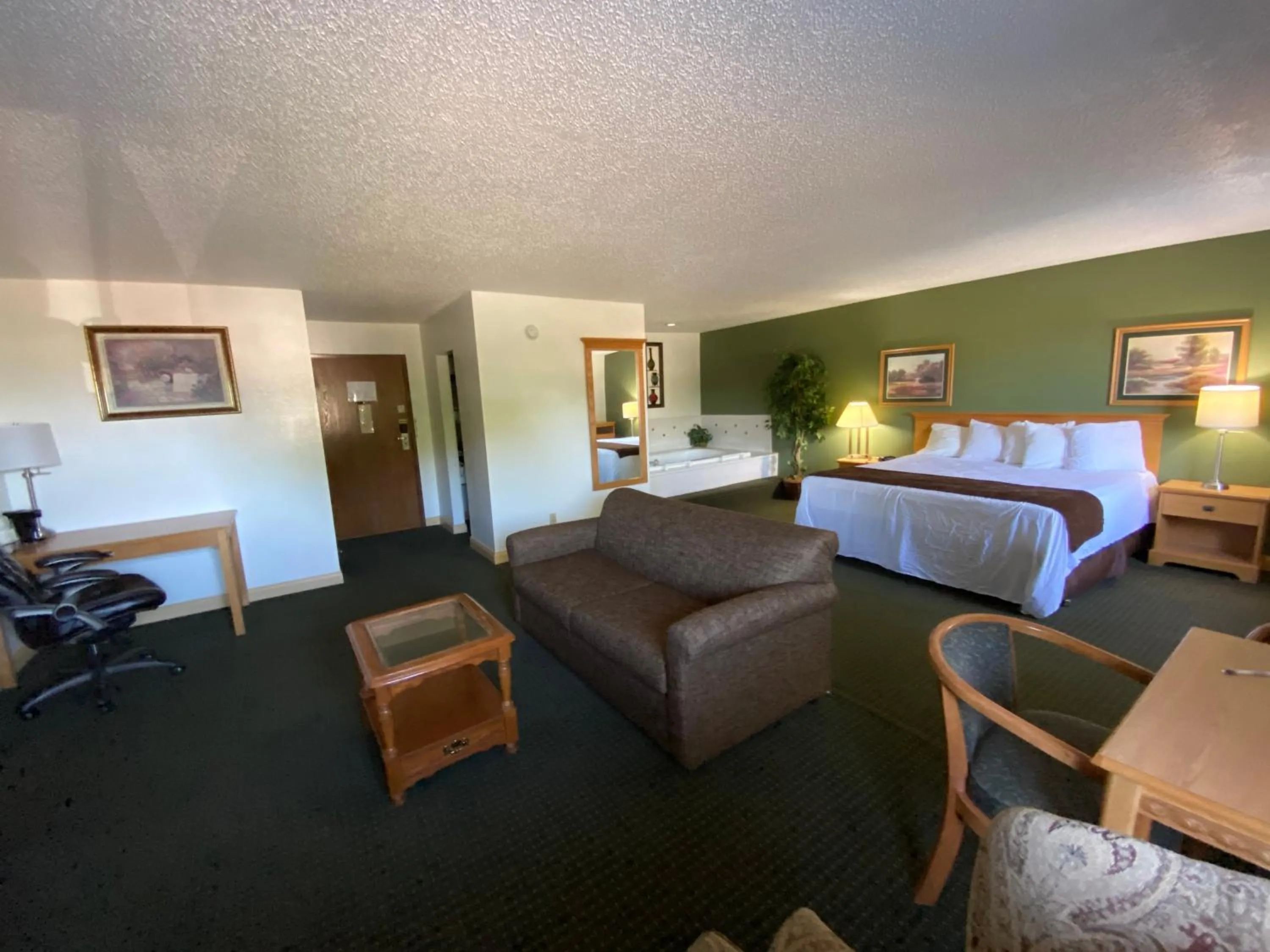 Bedroom in Baymont by Wyndham Robinson