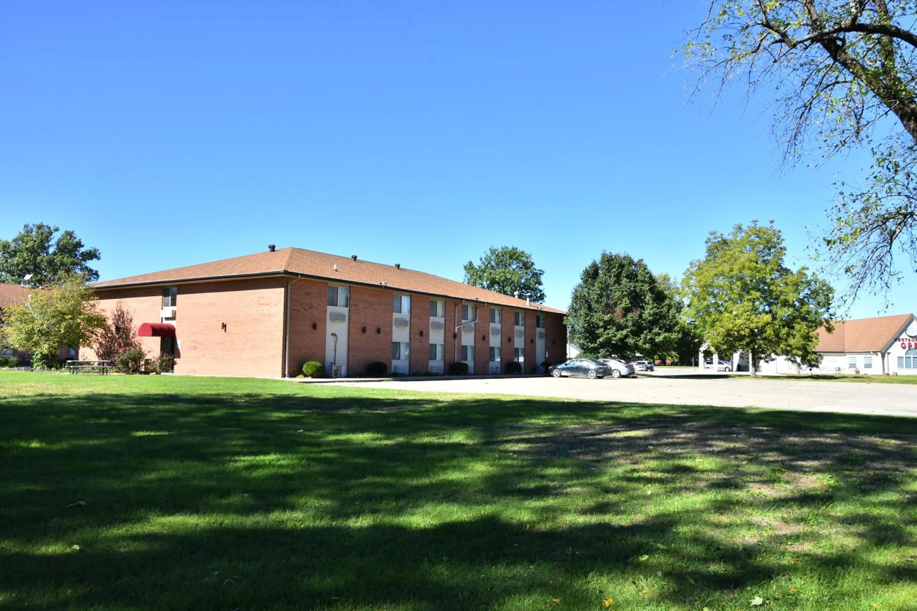 Property building in Baymont by Wyndham Robinson