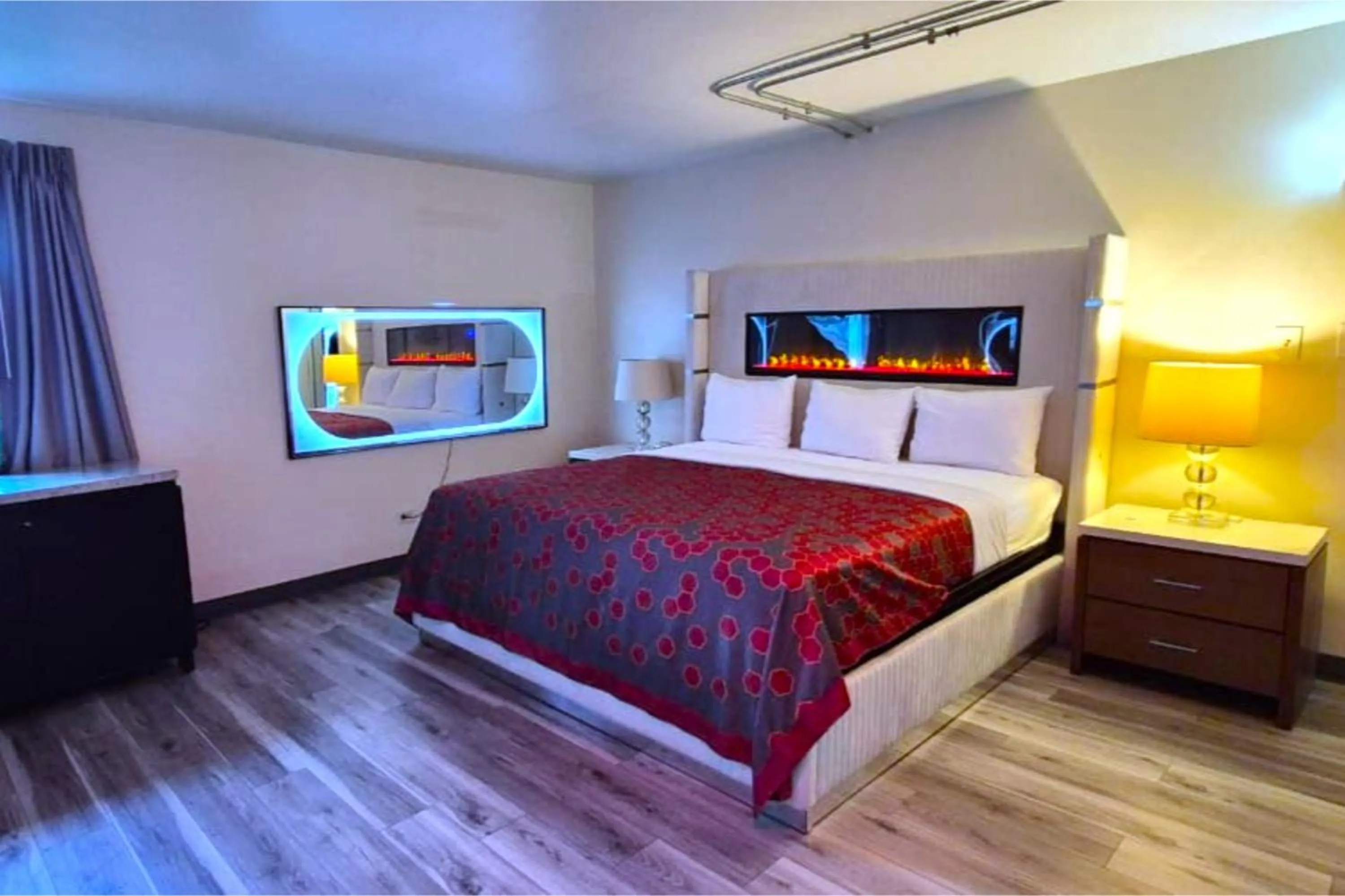 Bedroom, Bed in Capital O Elite Inn & Suites South Holland I 94