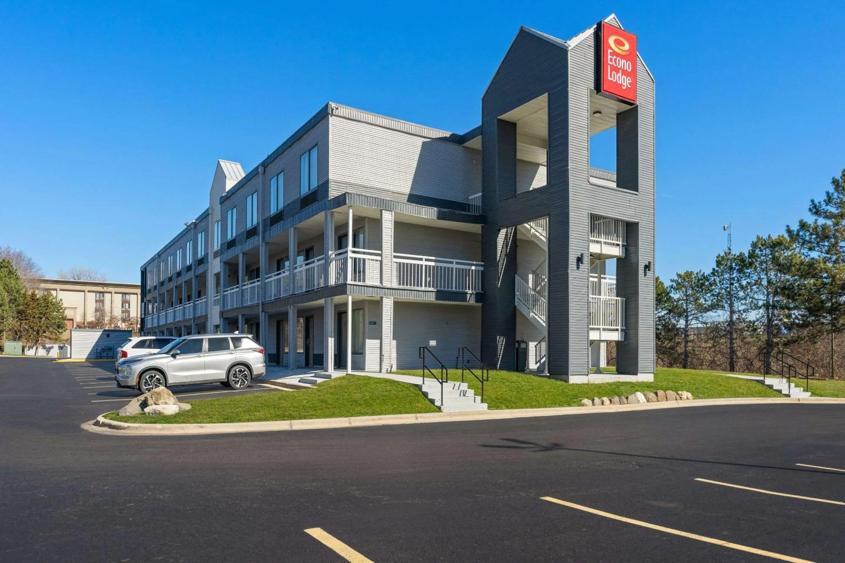 Property building in SureStay Hotel by Best Western Rockford East