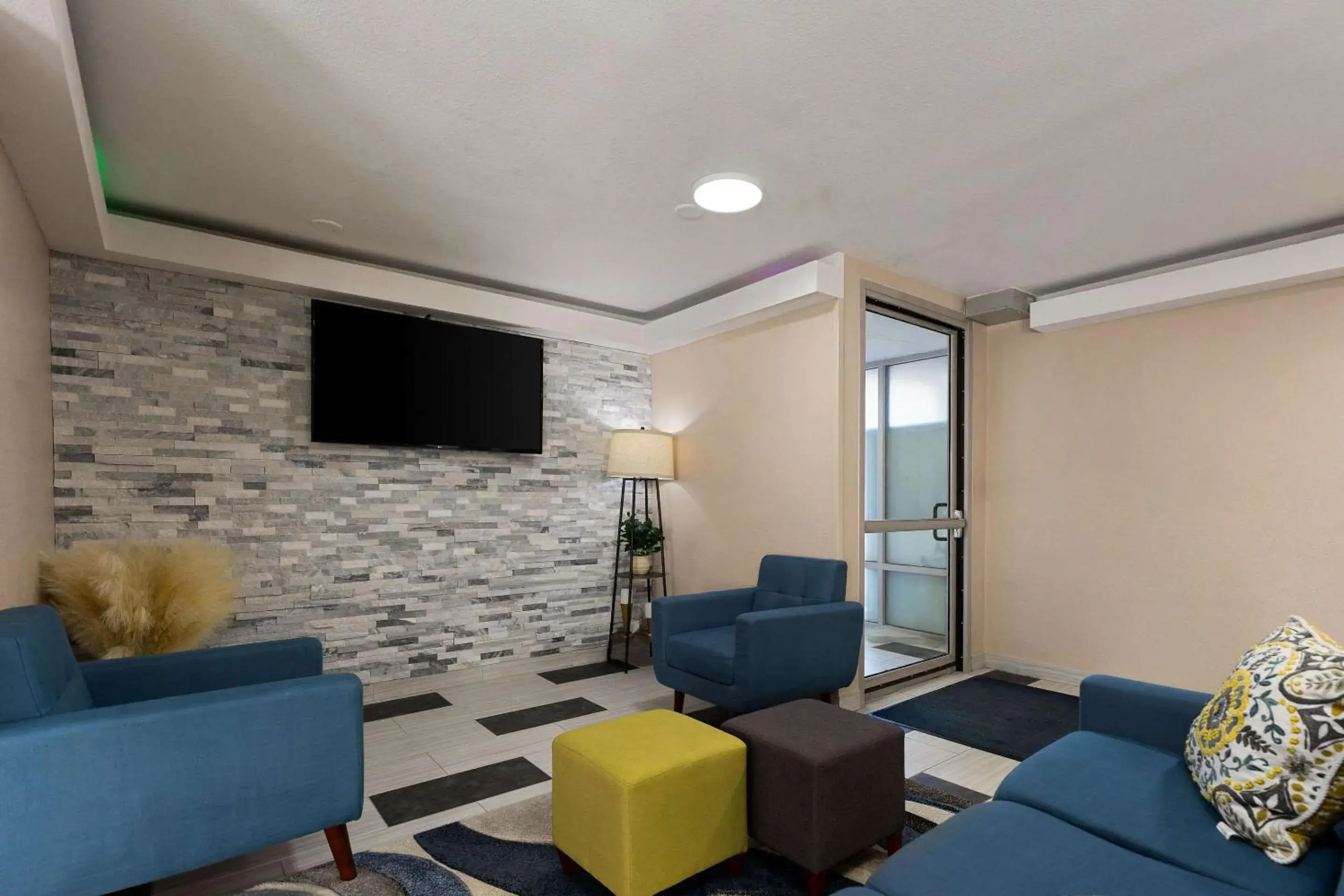 Lobby or reception in SureStay Hotel by Best Western Rockford East Lobby or reception in SureStay Hotel by Best Western Rockford East