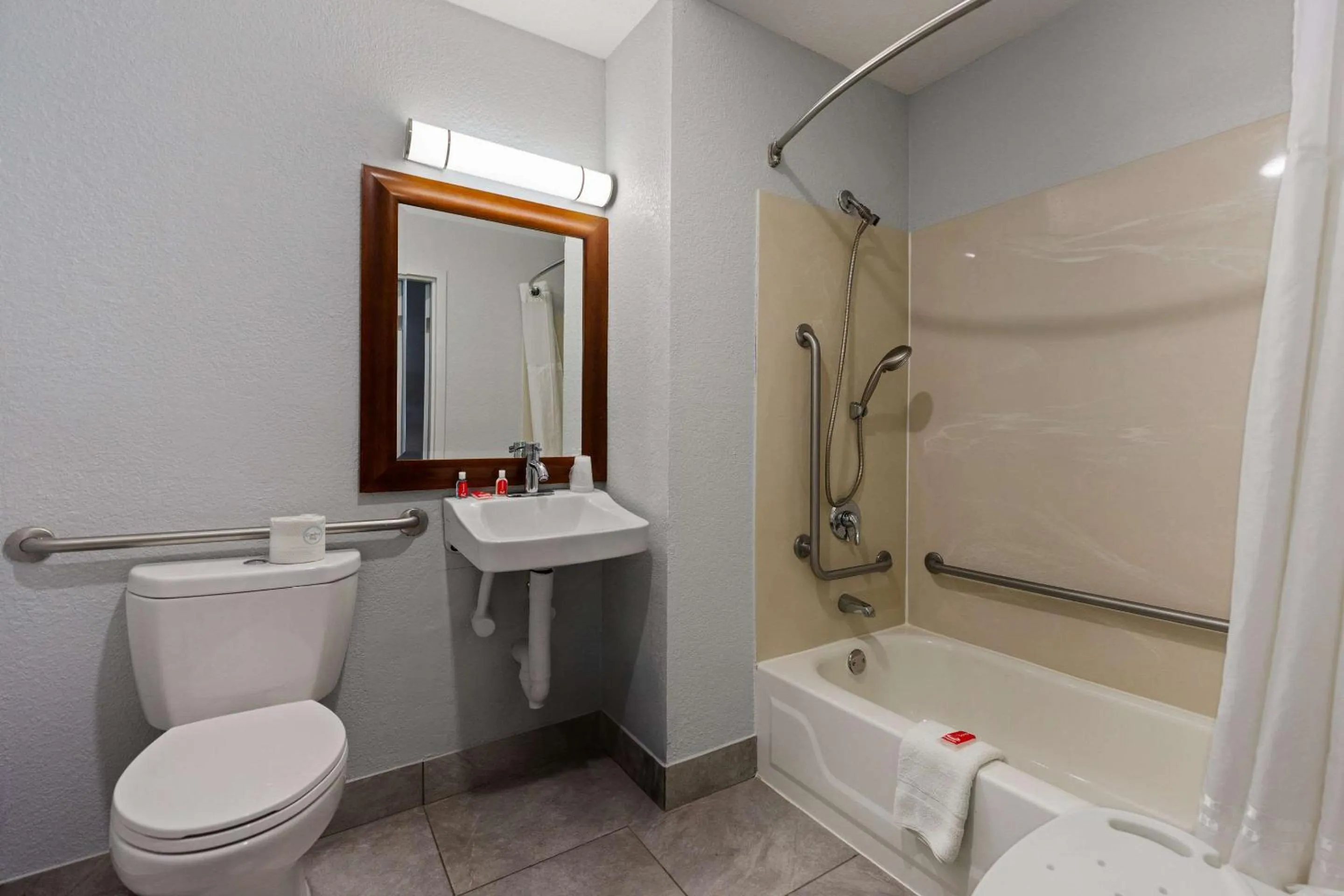 Bedroom in SureStay Hotel by Best Western Rockford East