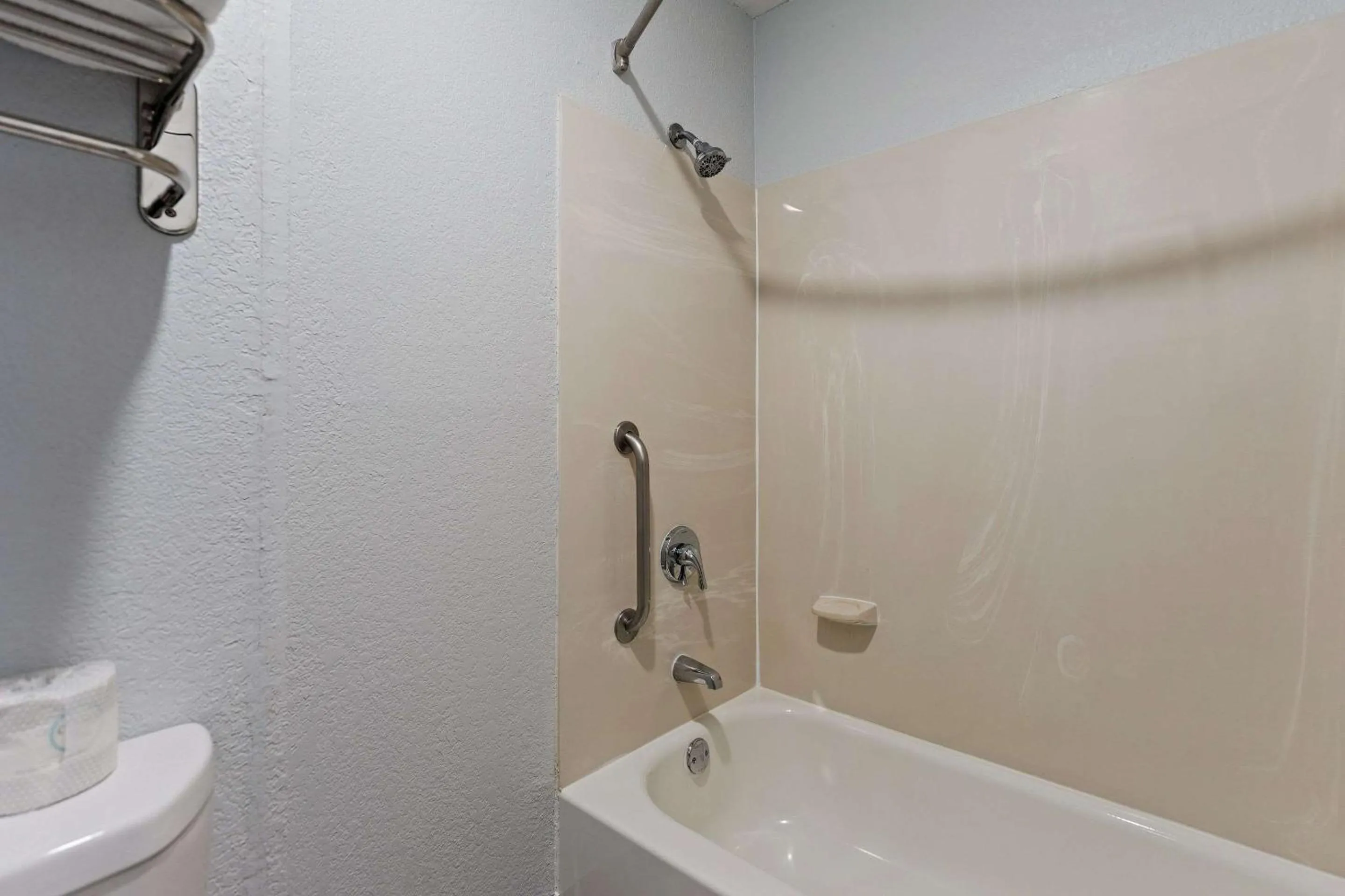 Bedroom in SureStay Hotel by Best Western Rockford East